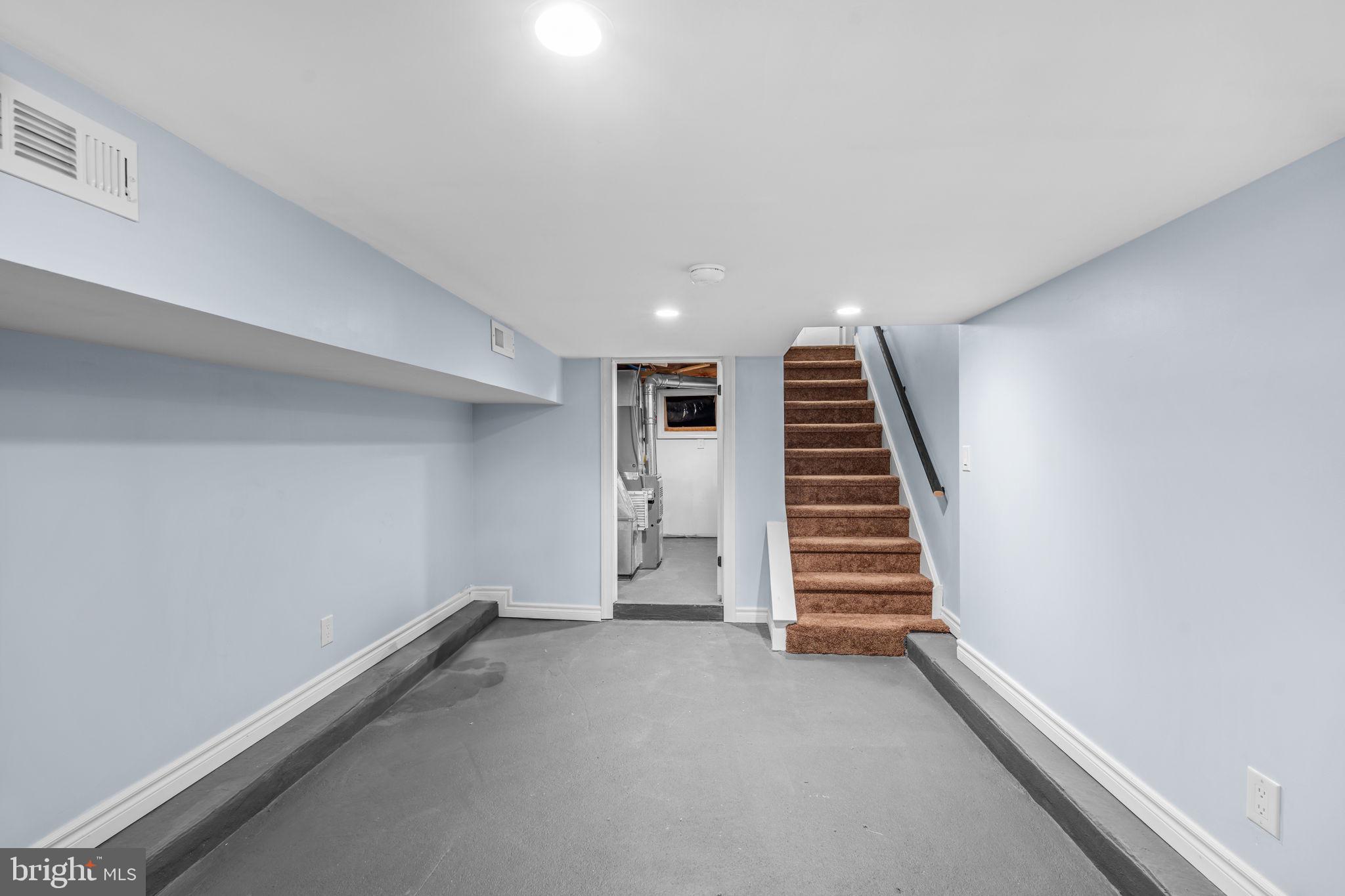 BRIDESBURG - Residential