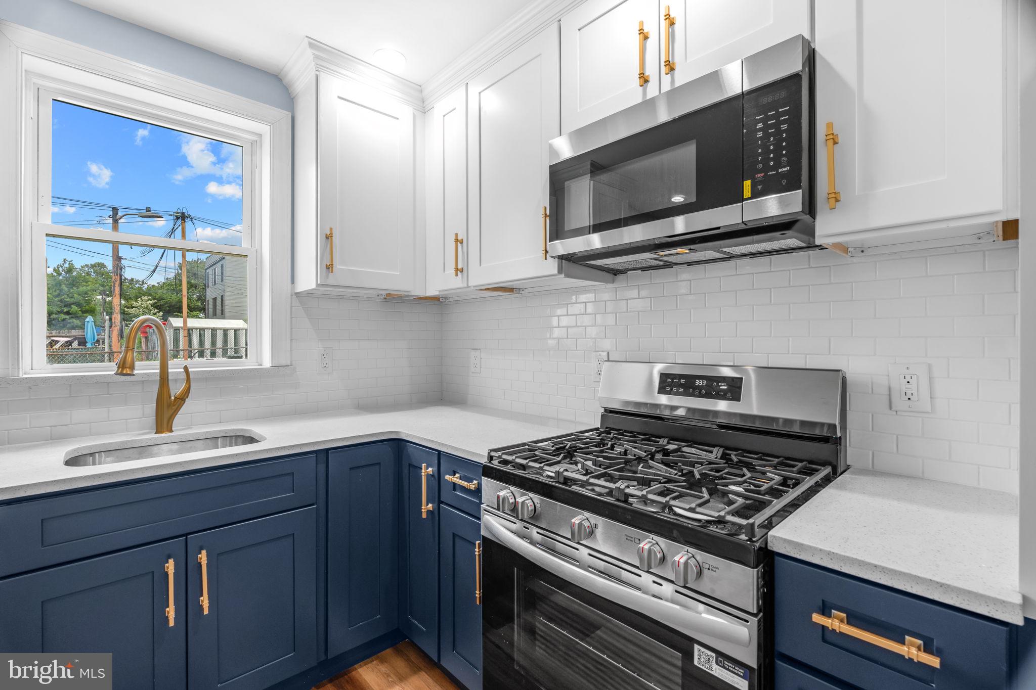 BRIDESBURG - Residential