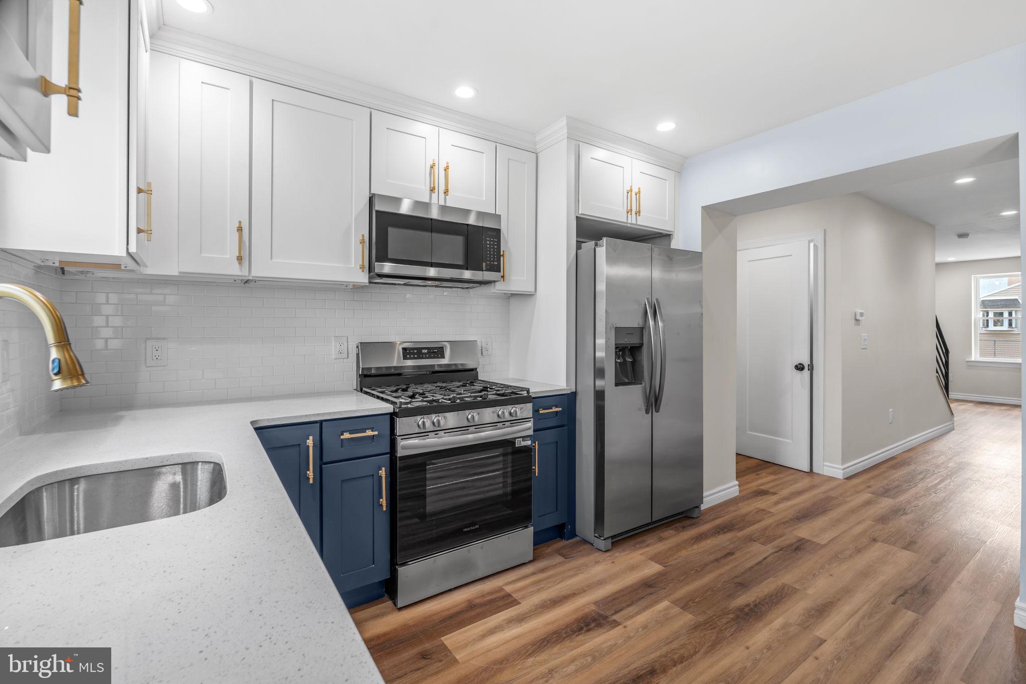 BRIDESBURG - Residential