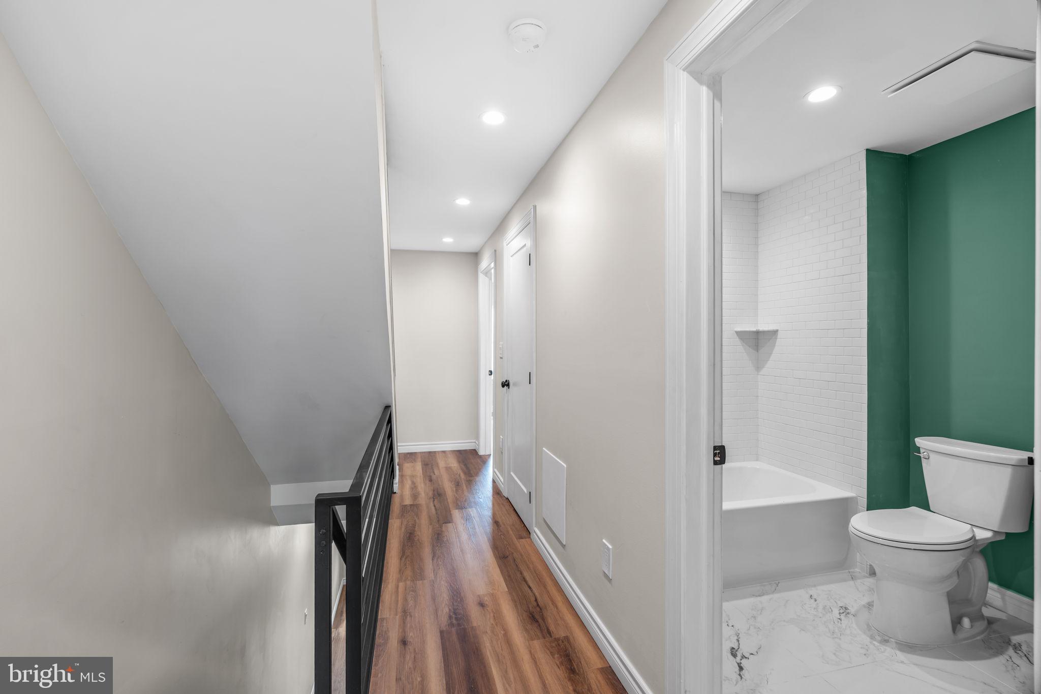 BRIDESBURG - Residential