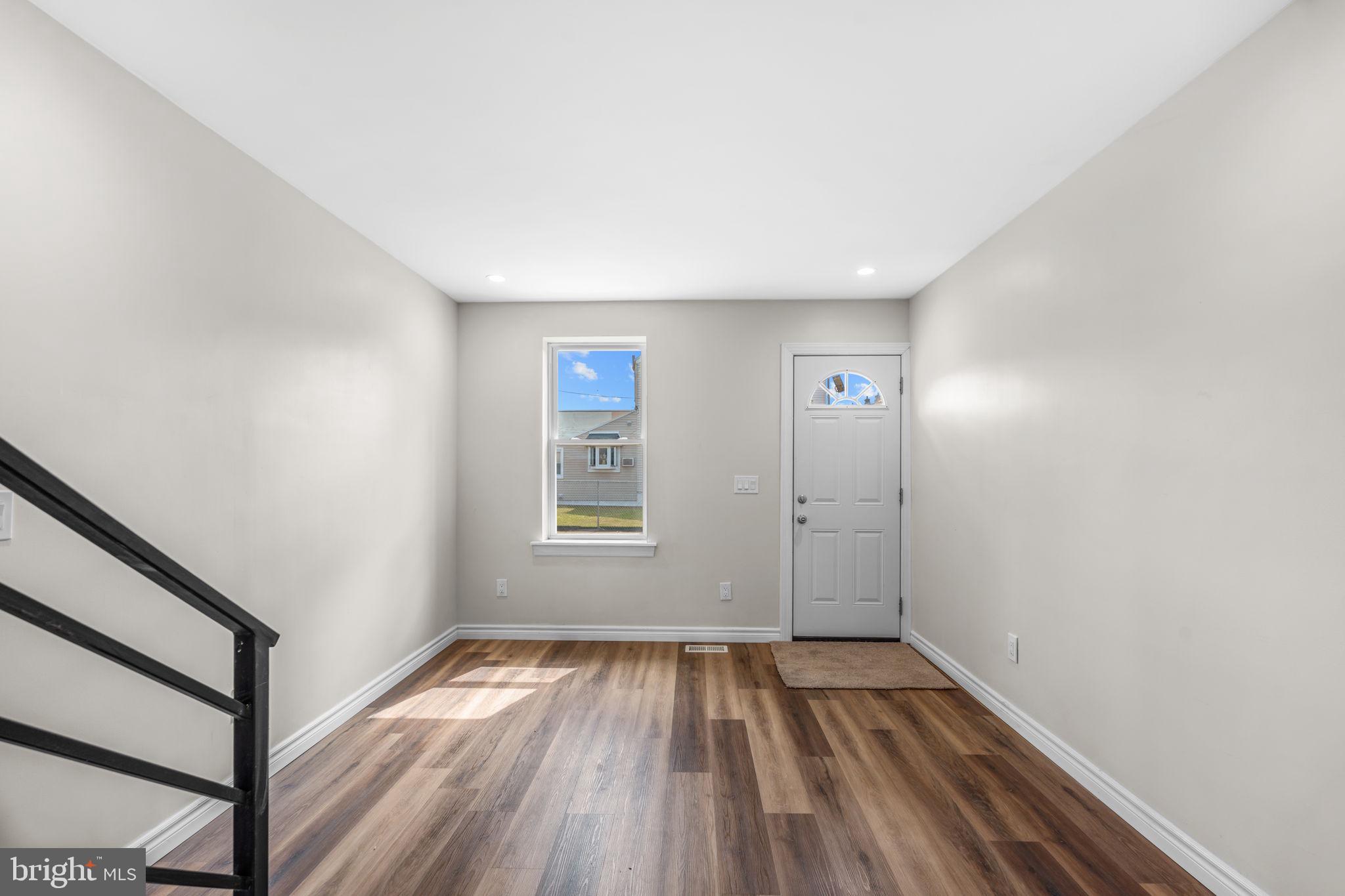 BRIDESBURG - Residential