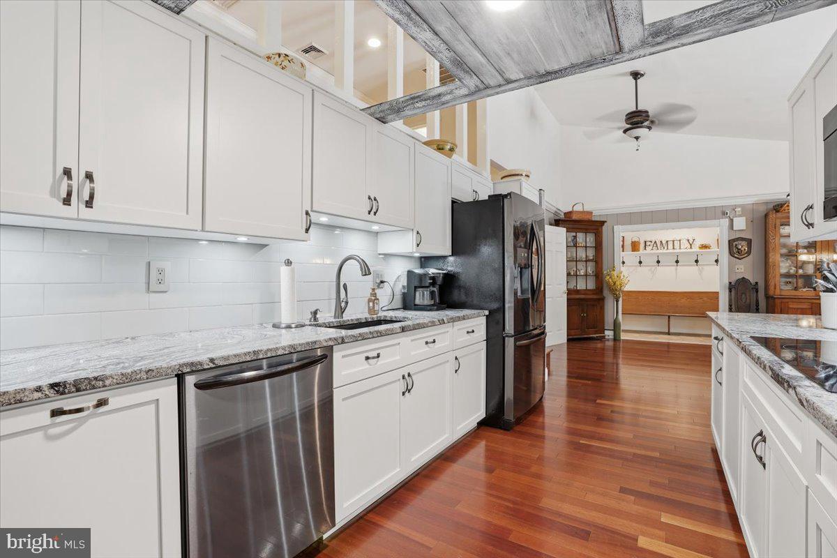MAHONING MANOR - Residential