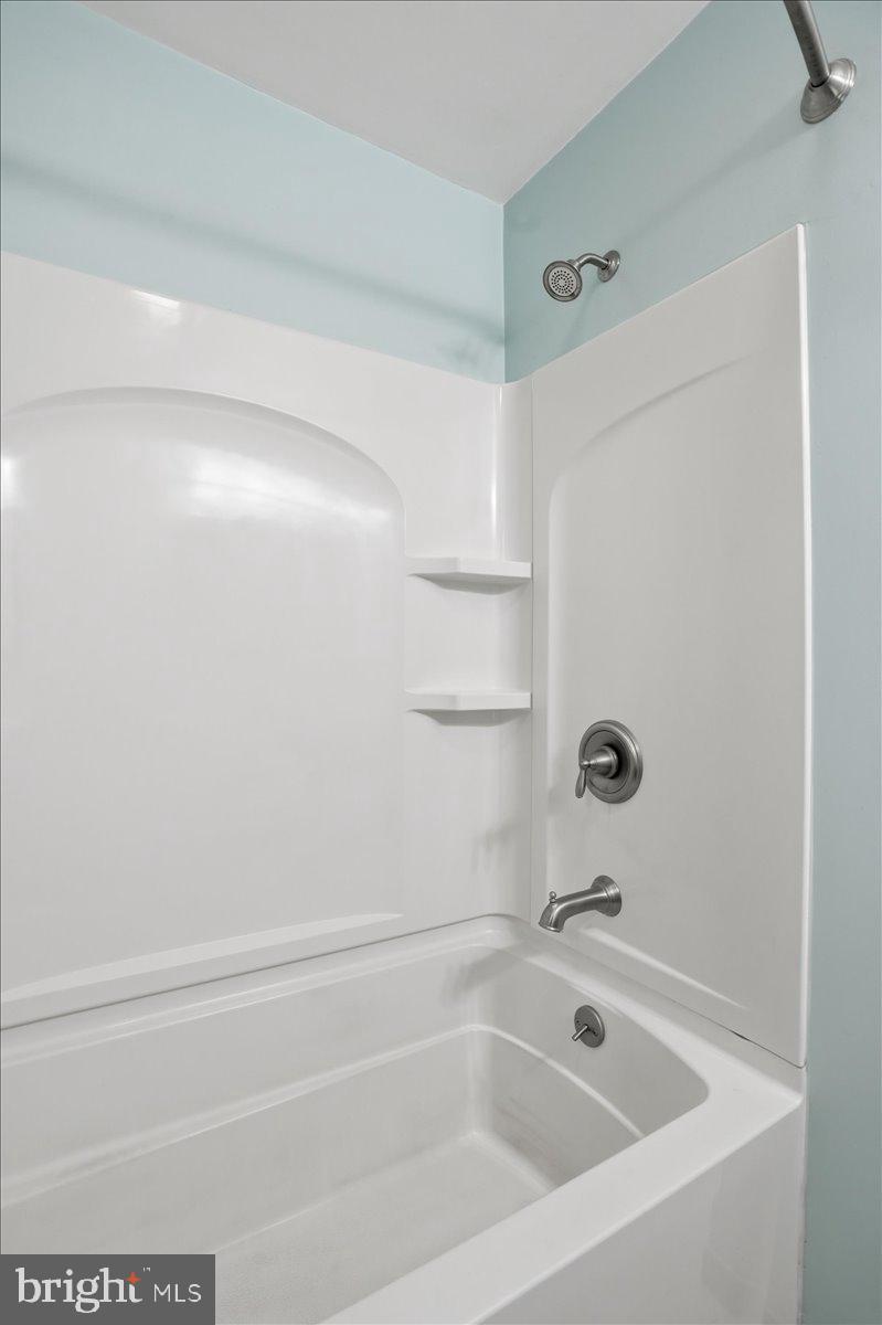 MAHONING MANOR - Residential