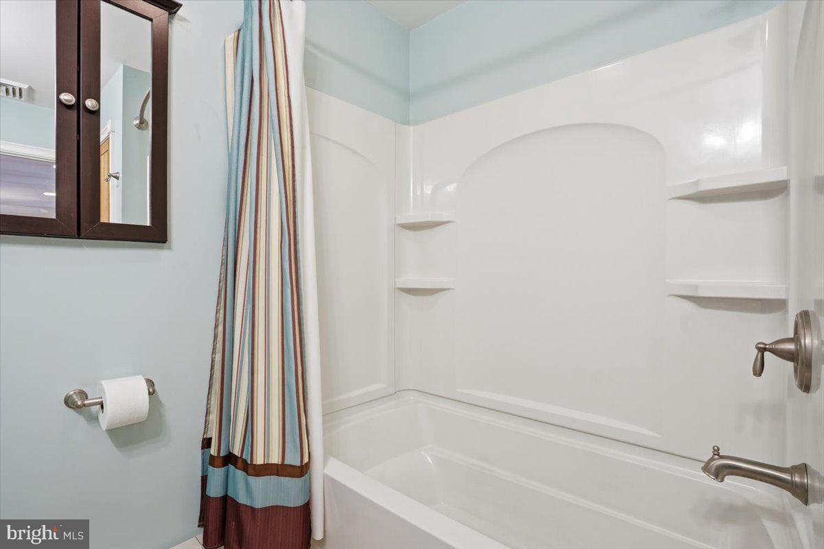 MAHONING MANOR - Residential