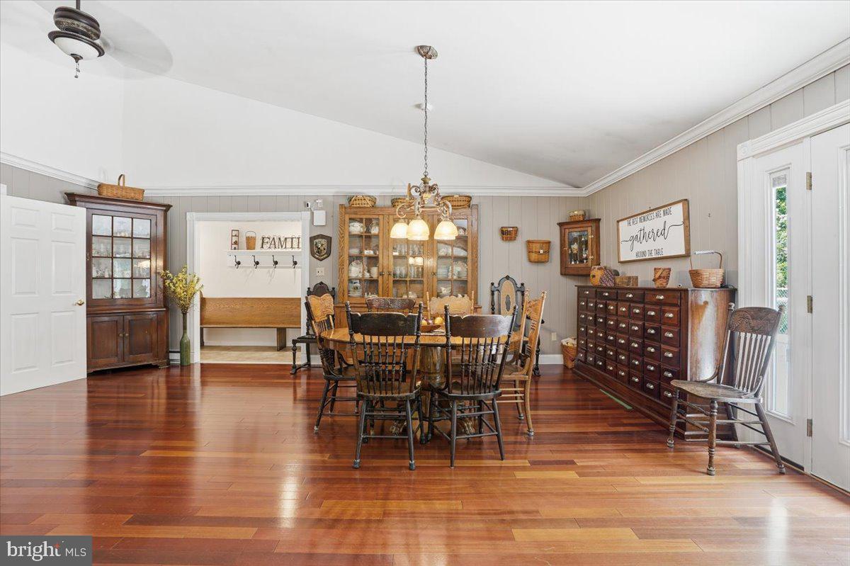 MAHONING MANOR - Residential