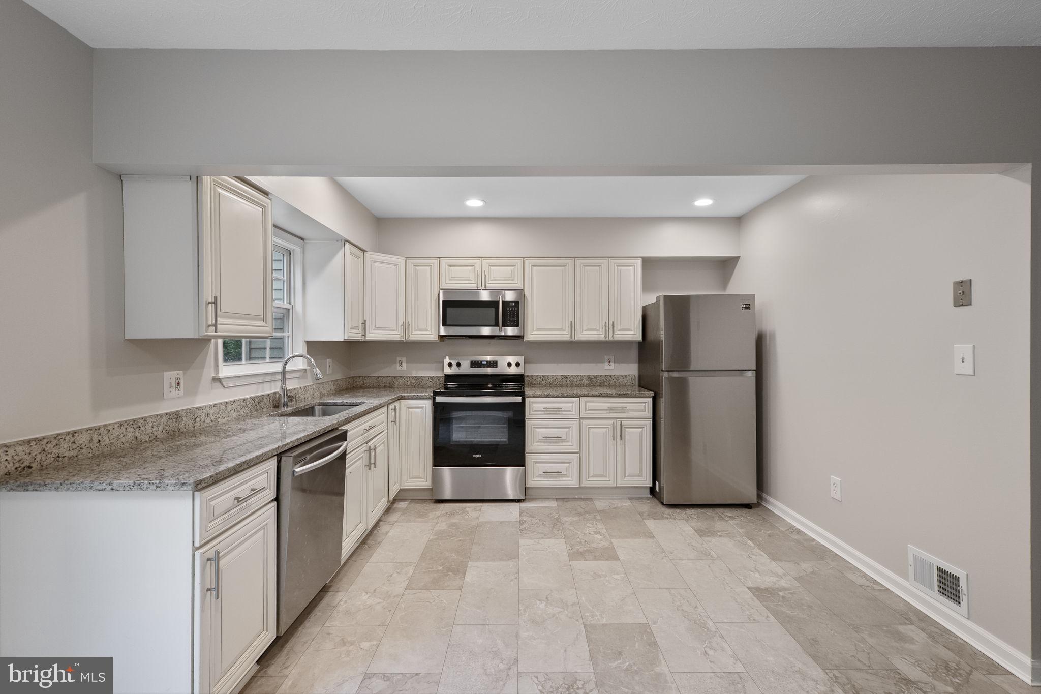 MONTGOMERY MEADOWS - Residential