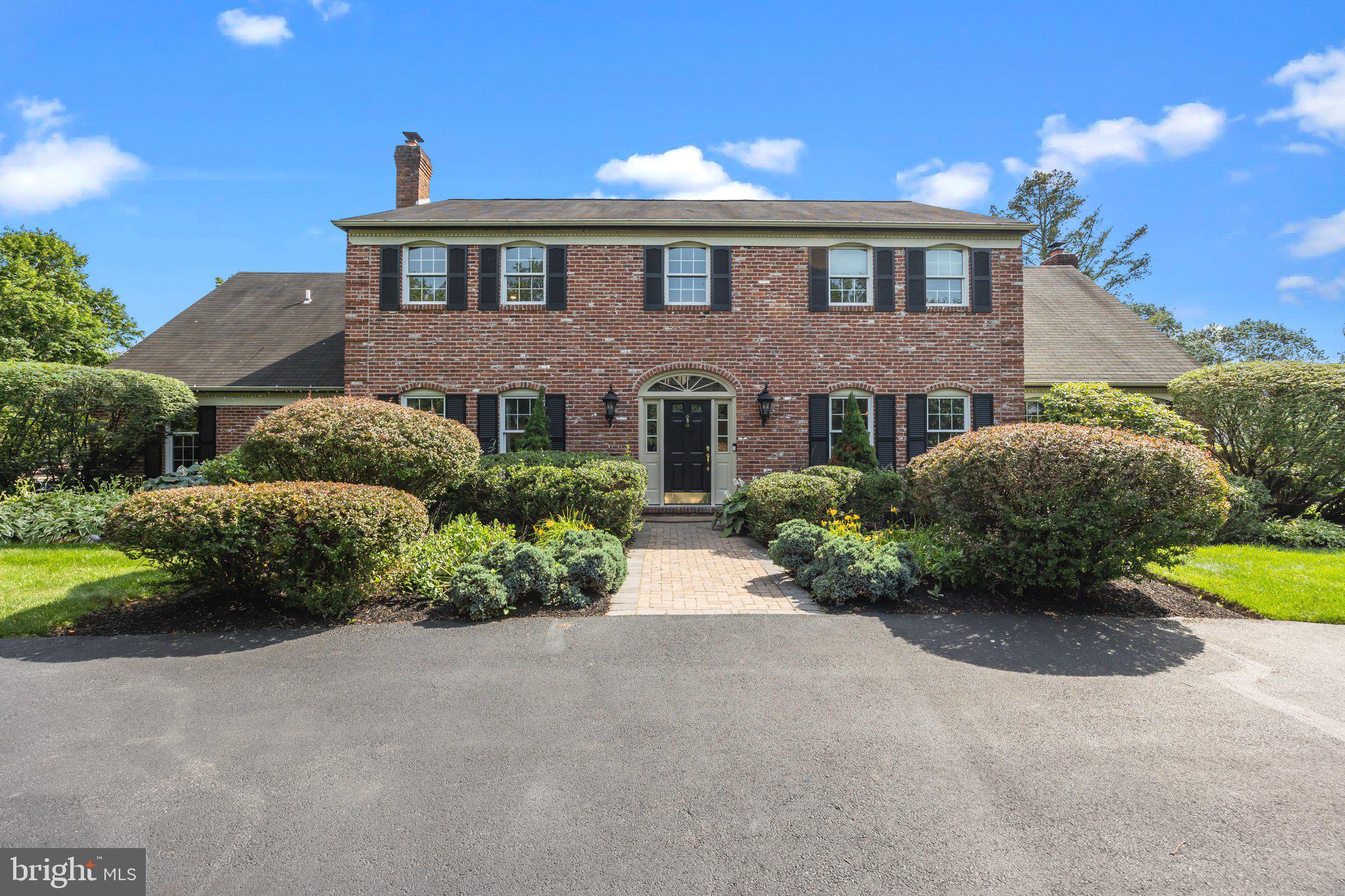MIRROR LAKE FARMS - Residential