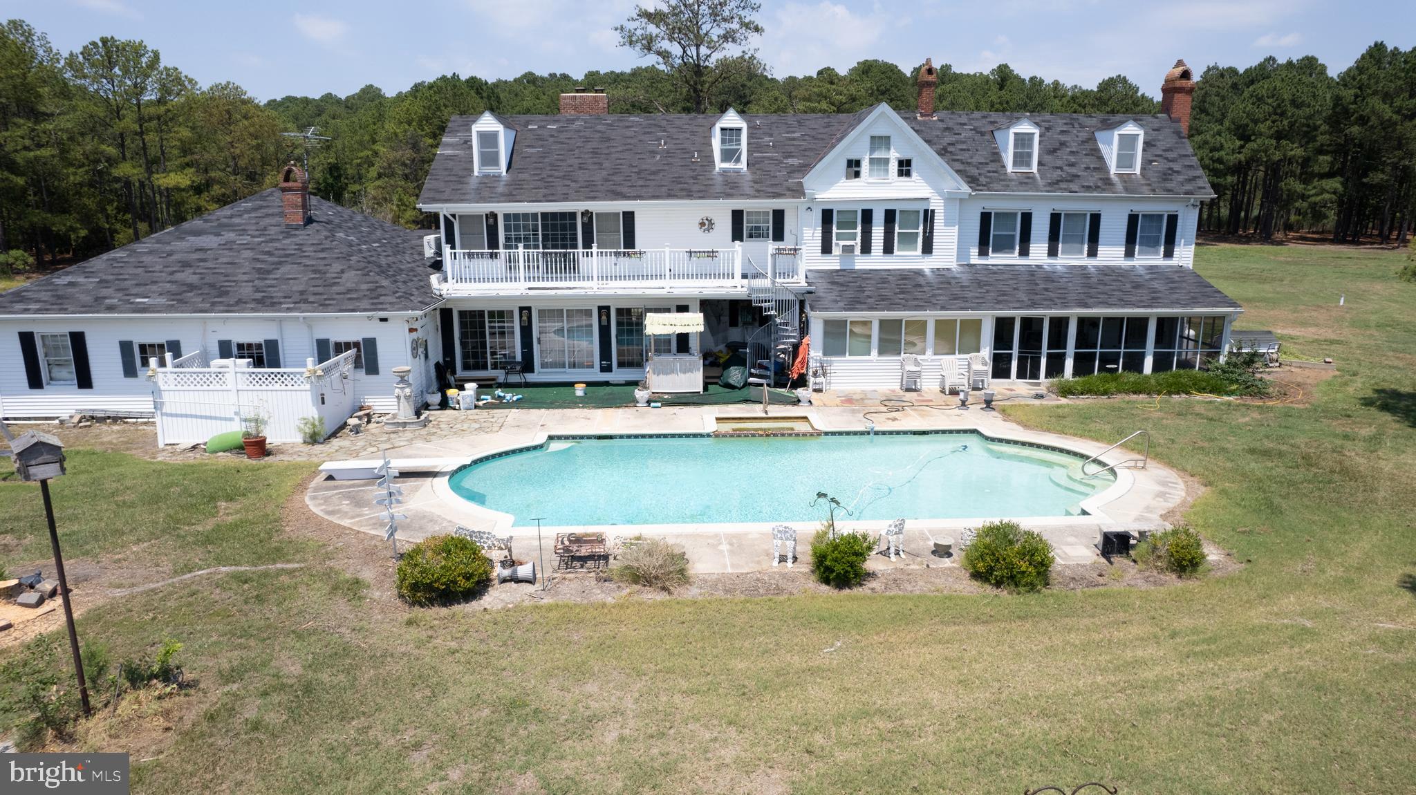 NECK DISTRICT/HUDSON - Residential