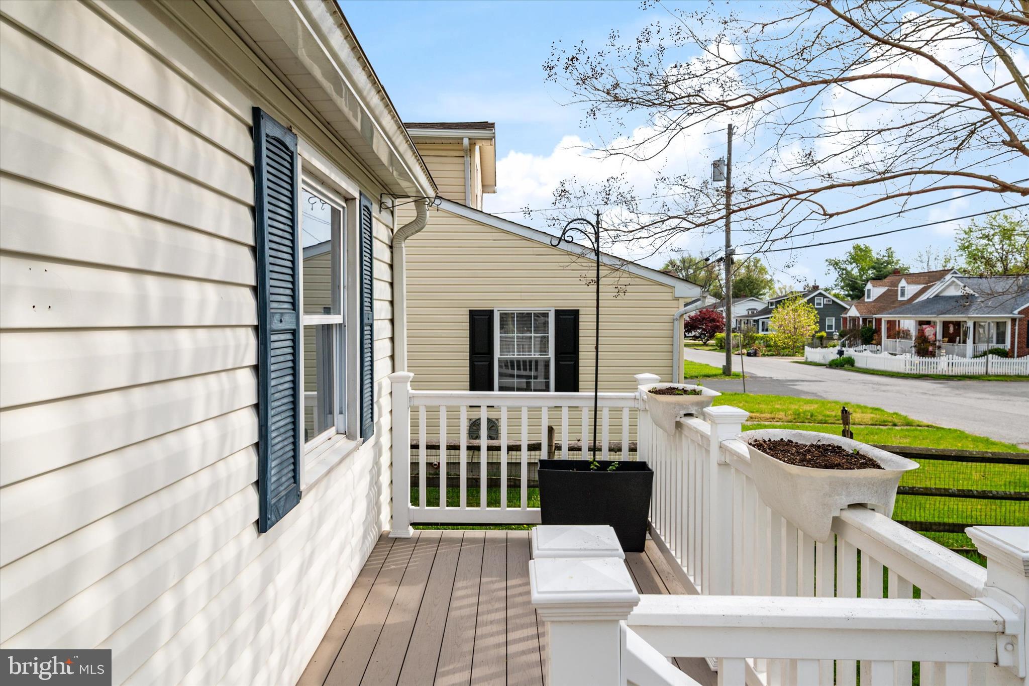 RIVIERA BEACH - Residential