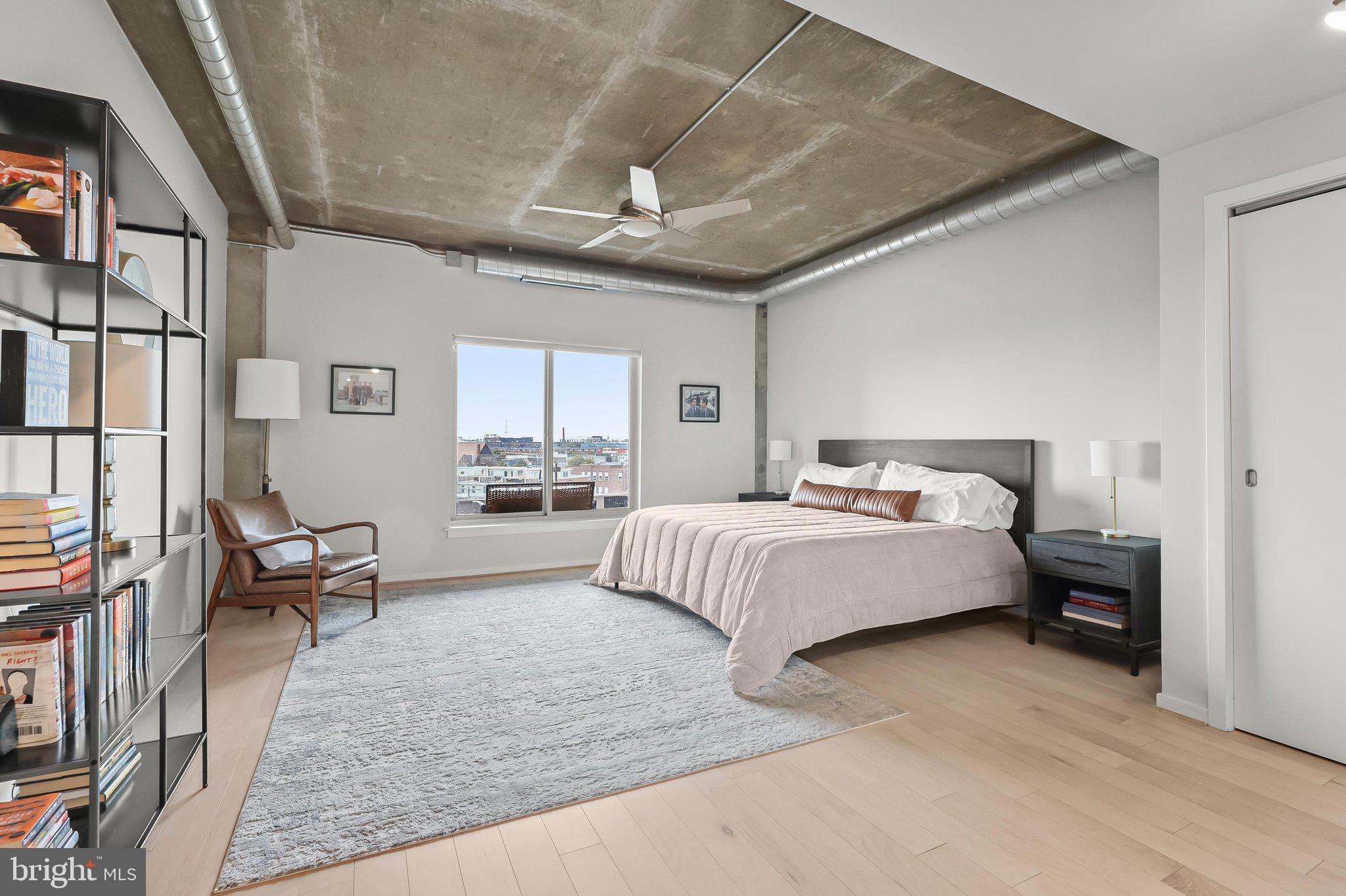LOCUST POINT - Residential