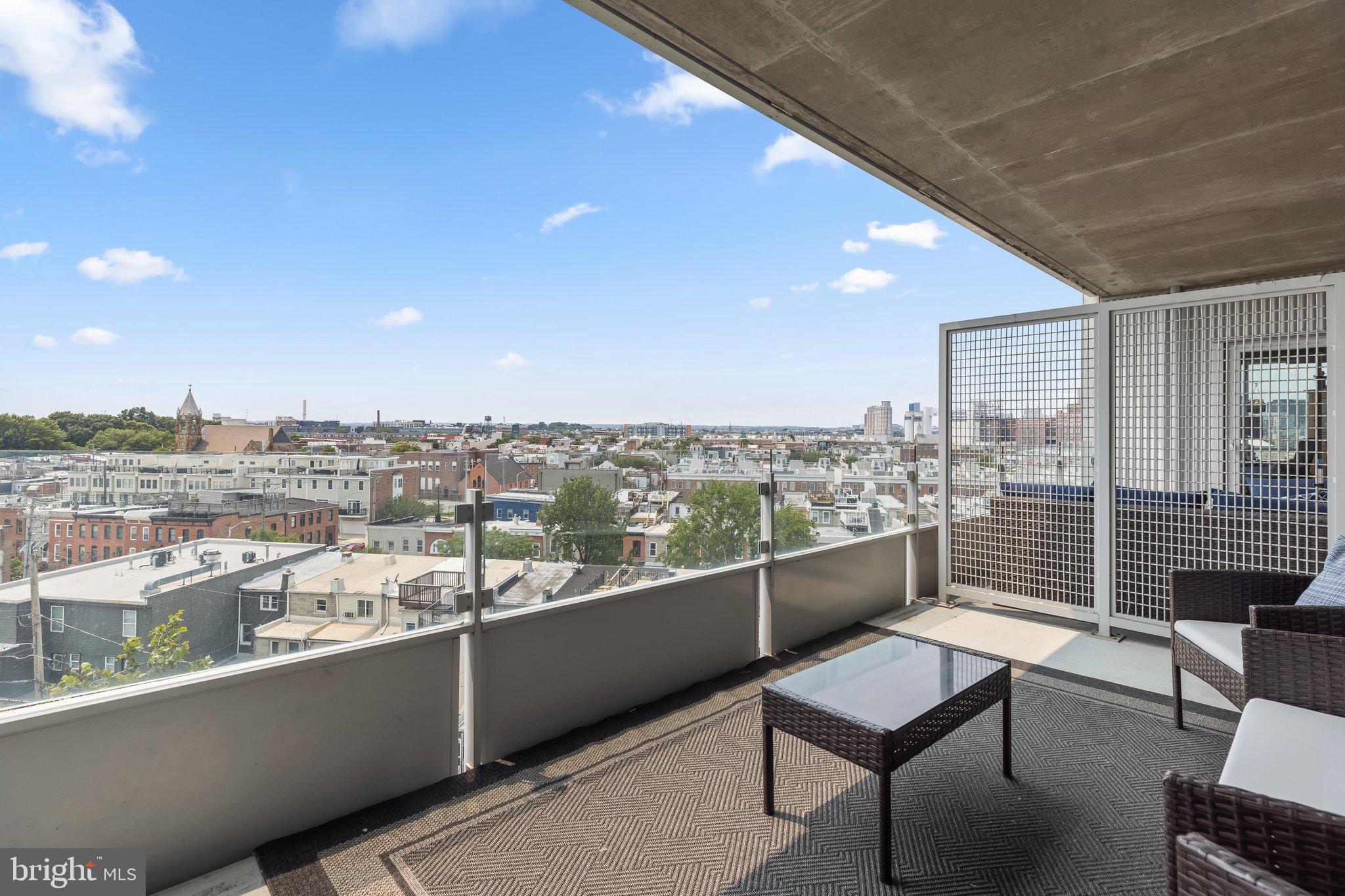 LOCUST POINT - Residential
