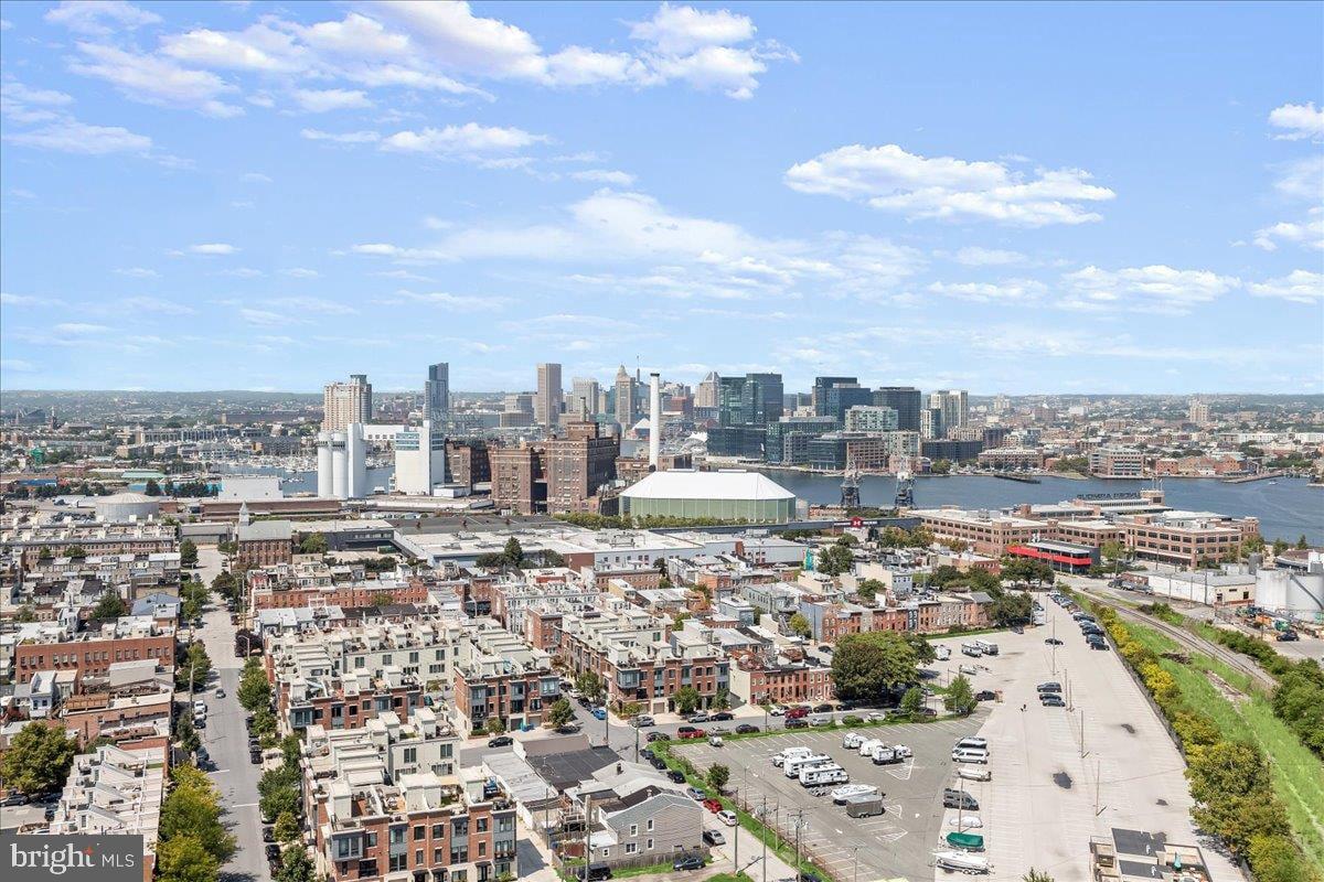 LOCUST POINT - Residential
