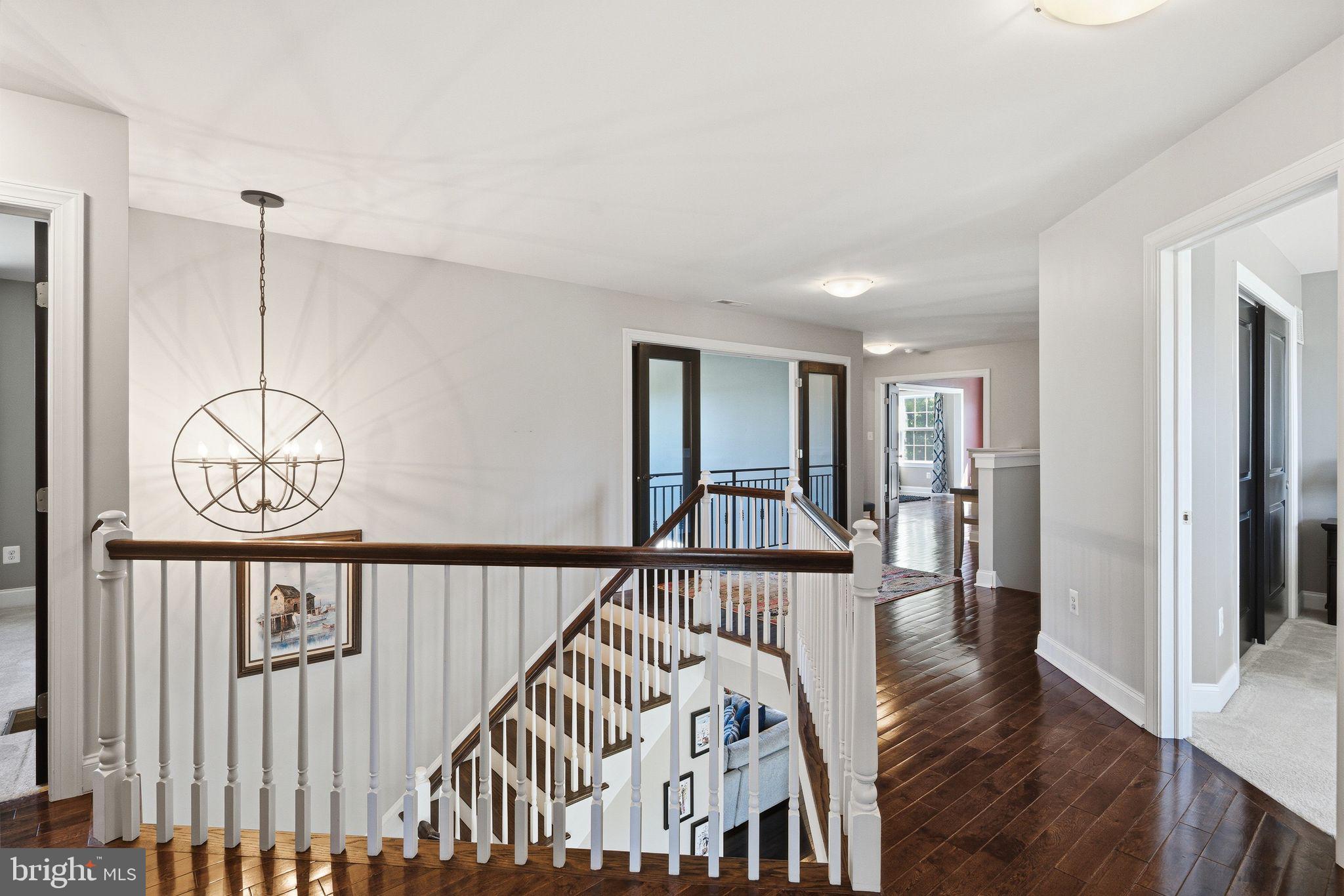 LAUREL RIDGE - Residential