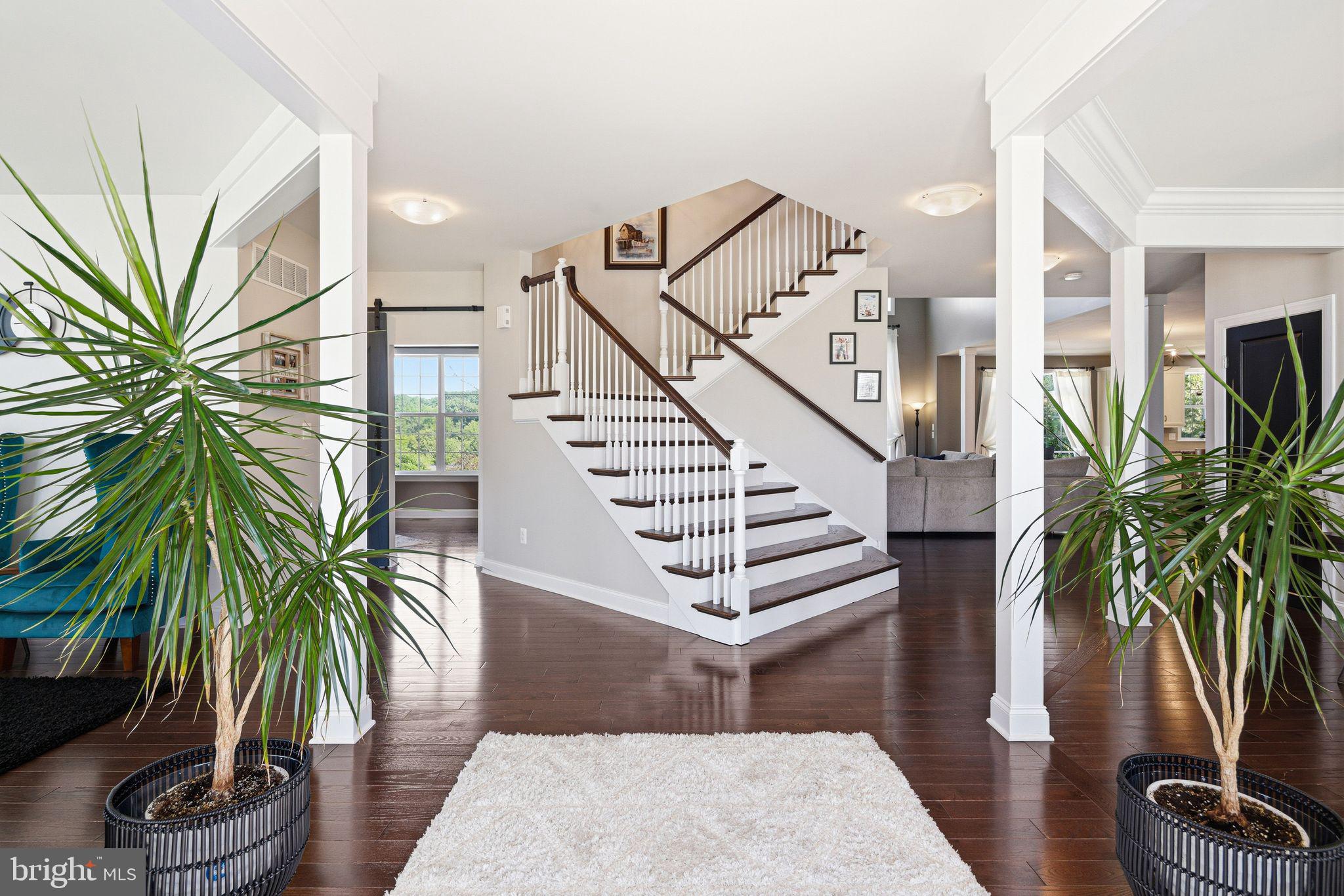 LAUREL RIDGE - Residential
