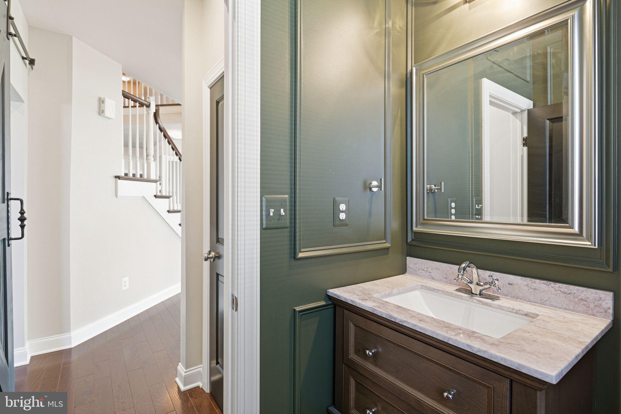 LAUREL RIDGE - Residential