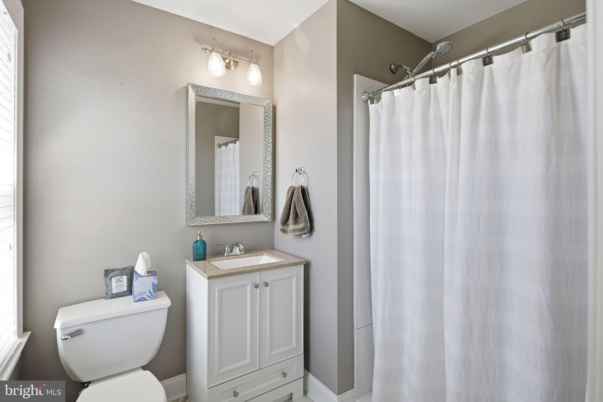LAUREL RIDGE - Residential
