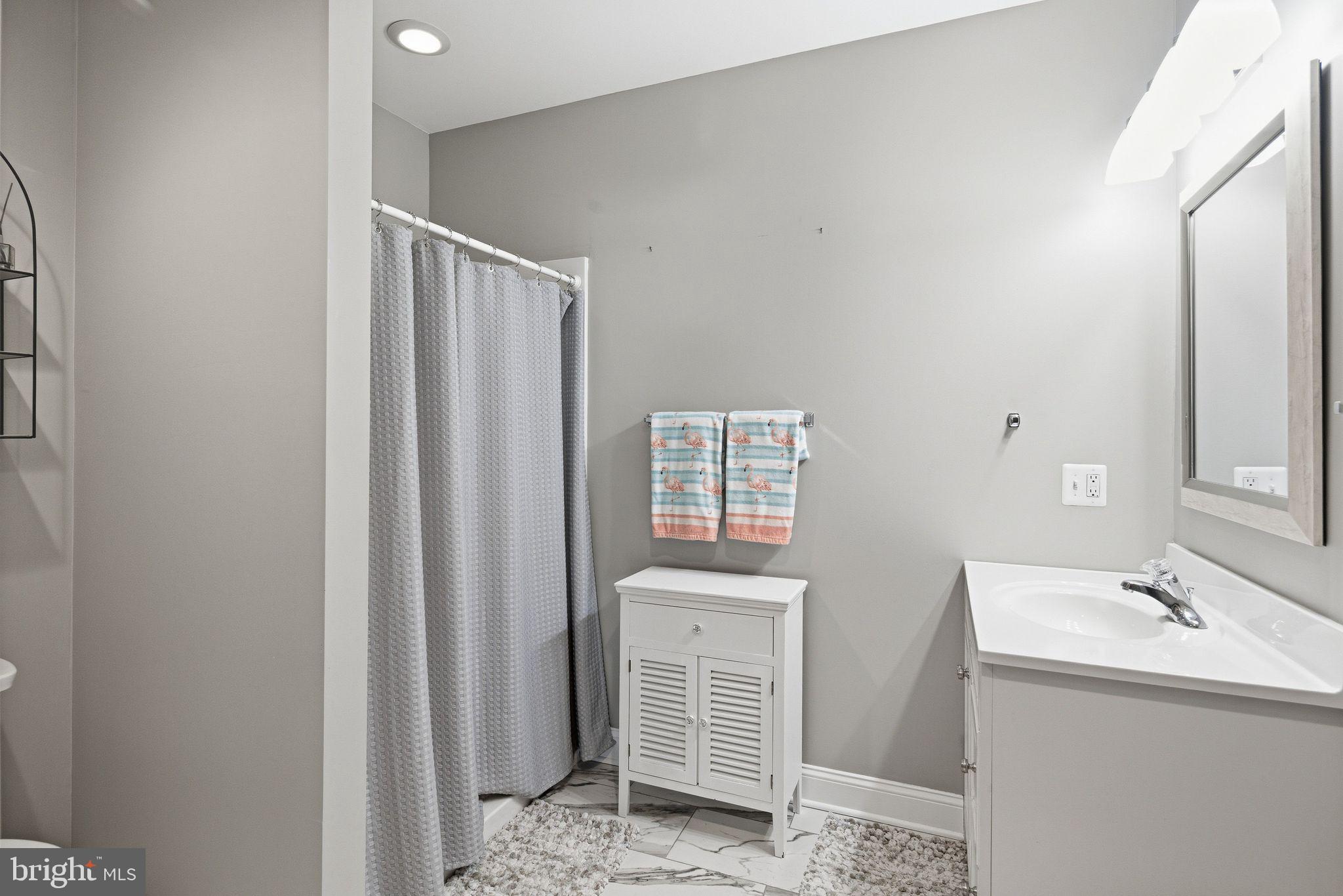 LAUREL RIDGE - Residential
