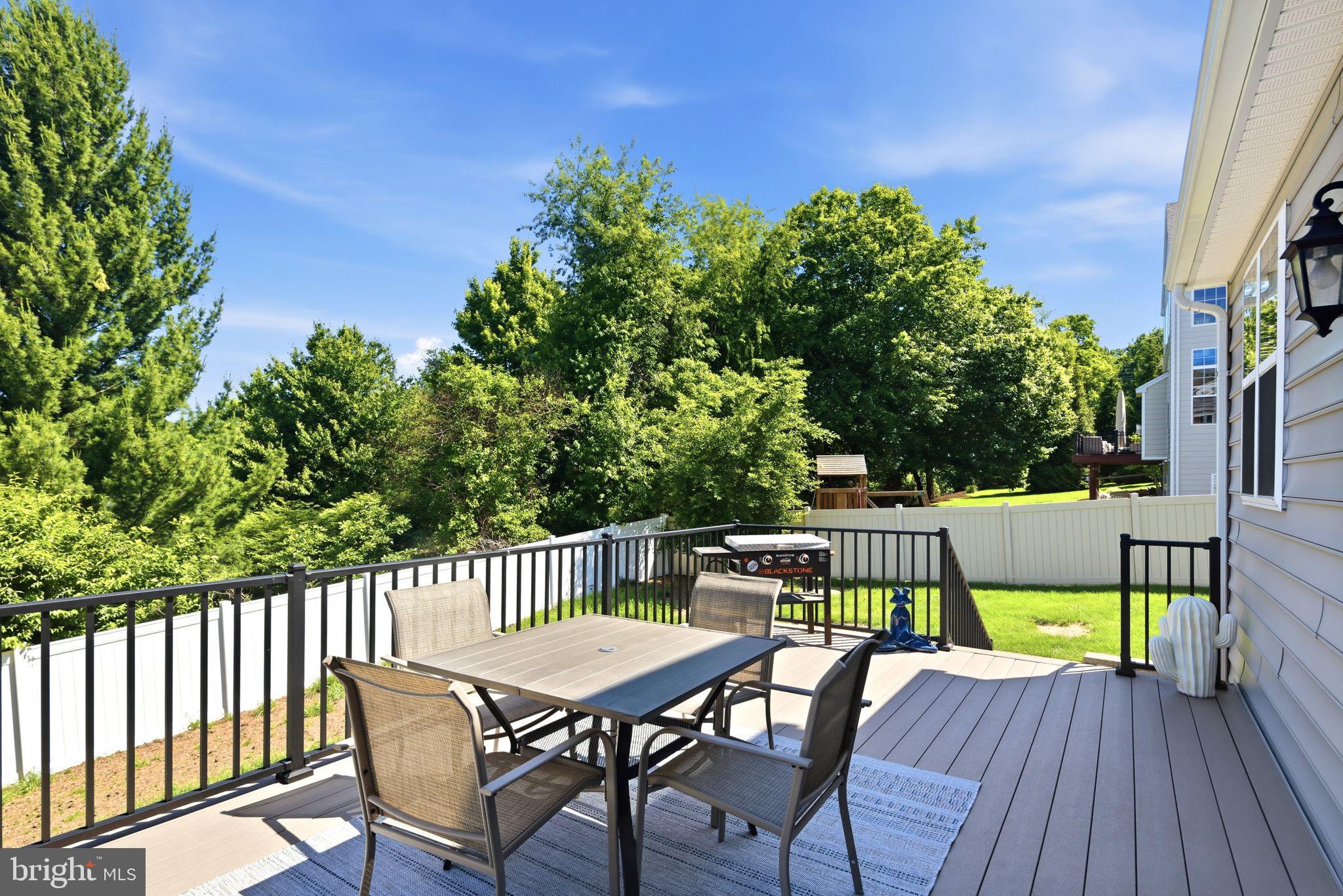 LAUREL RIDGE - Residential