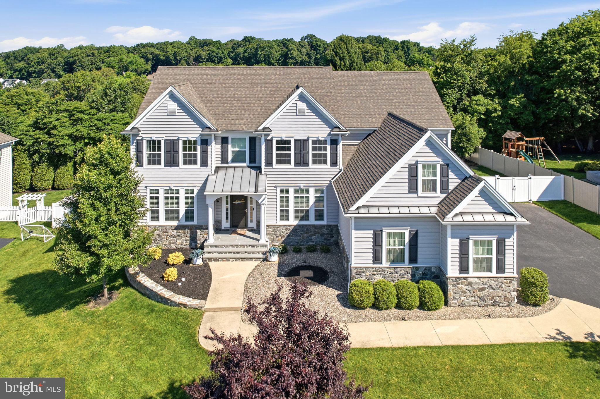 LAUREL RIDGE - Residential