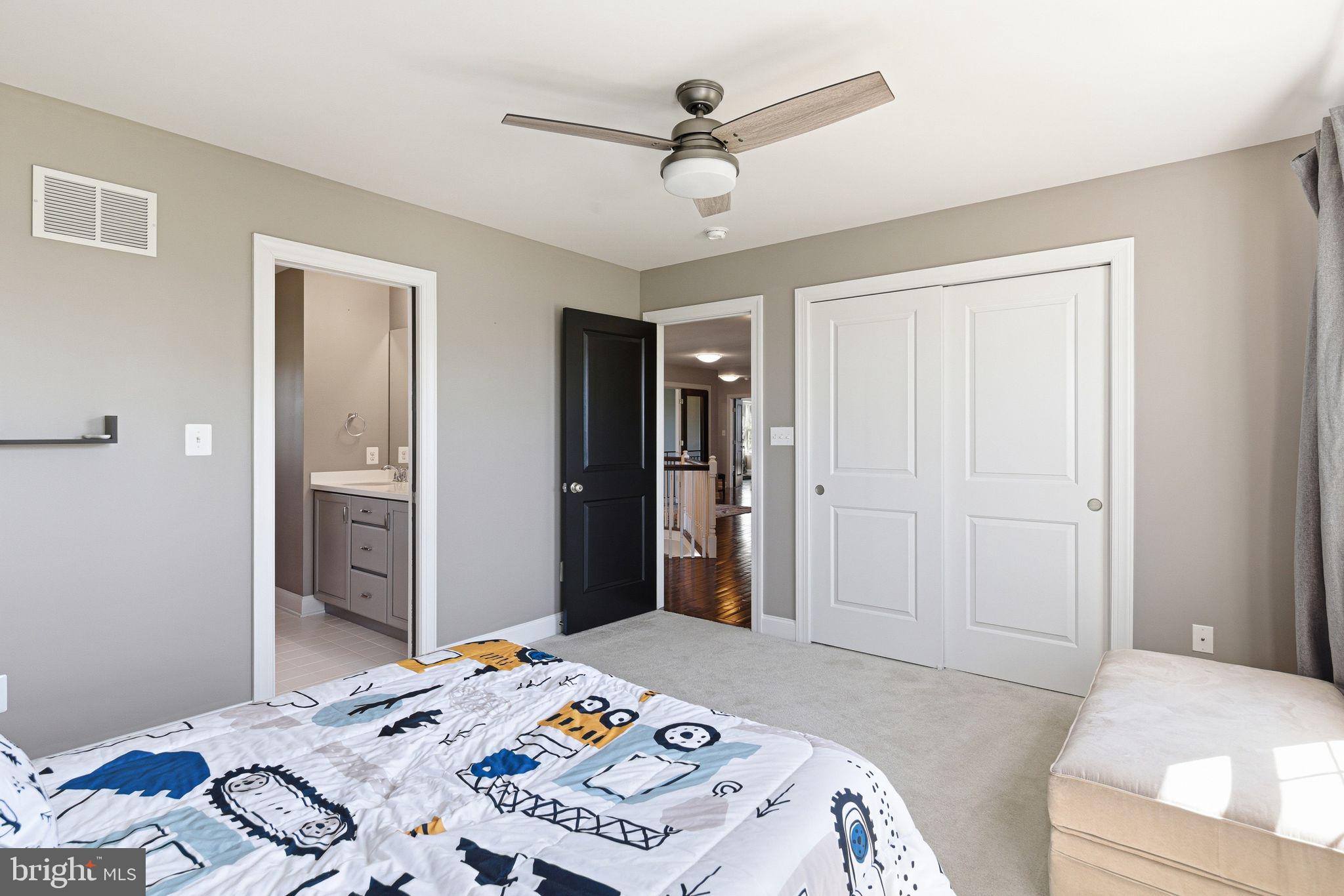 LAUREL RIDGE - Residential
