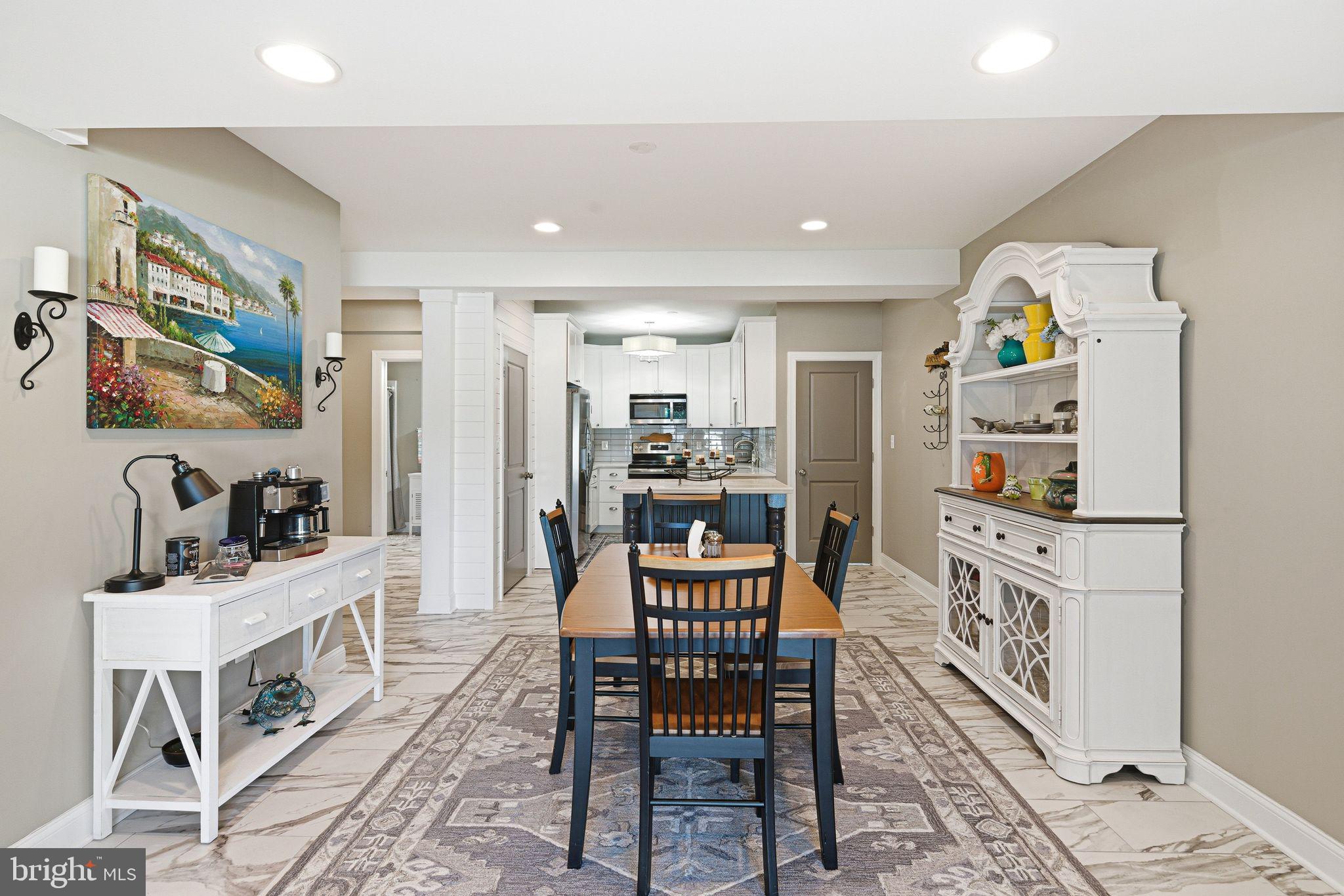 LAUREL RIDGE - Residential