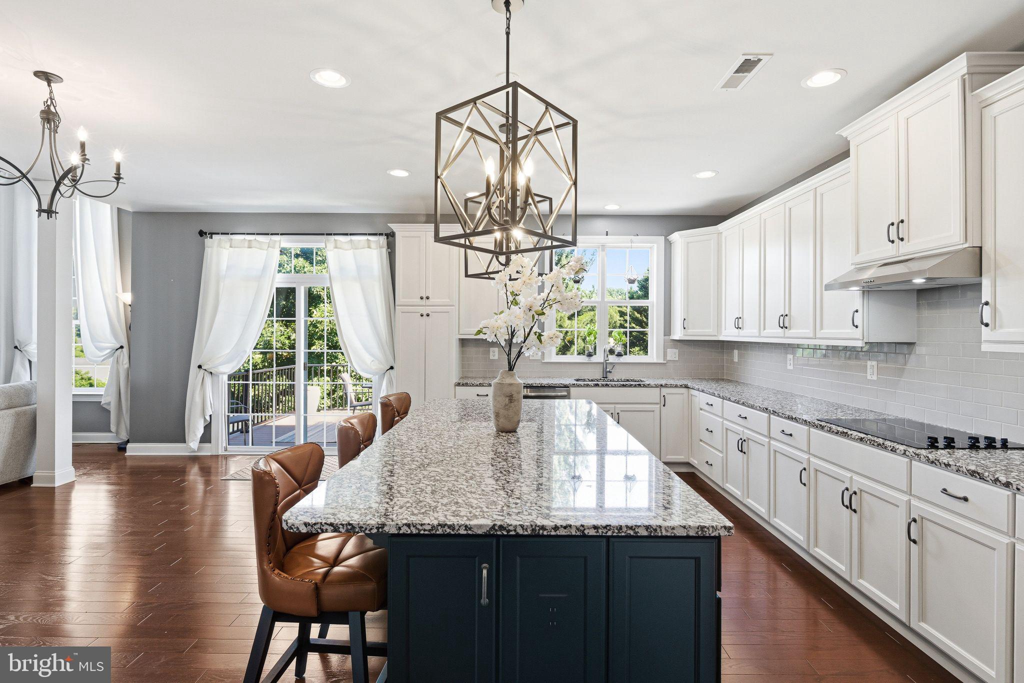 LAUREL RIDGE - Residential
