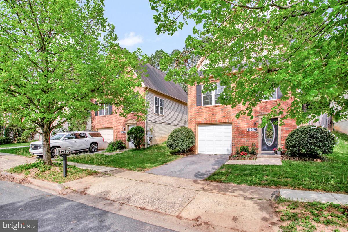 SENECA CROSSING - Residential