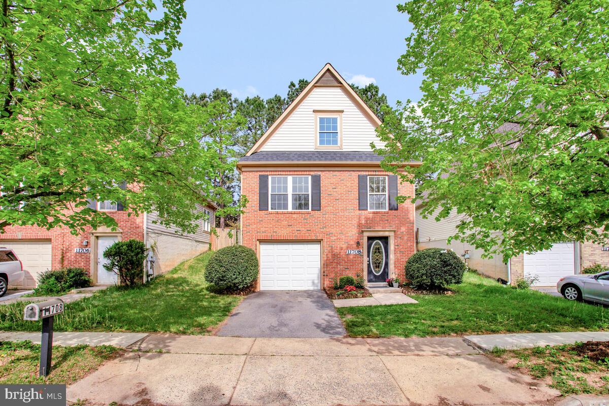 OFFER DEADLINE - MONDAY MAY 5TH AT 5PM - Discover this delightful 4-bedroom, 2-bathroom home situated in the sought-after Seneca Crossing neighborhood of Germantown, MD. With a generous 1,980 sqft of living space, this home features a freshly updated kitchen and bathrooms, ensuring a modern living experience. The open concept design allows for a bright and airy atmosphere, and the outdoor deck is perfect for enjoying warm evenings. The attached garage provides additional storage and ease of access. Located close to a variety of shops and restaurants, this property is not only a beautiful home but also a wonderful community to be part of.