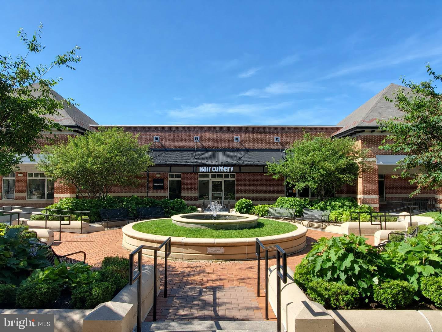 RIVER HILL - Residential