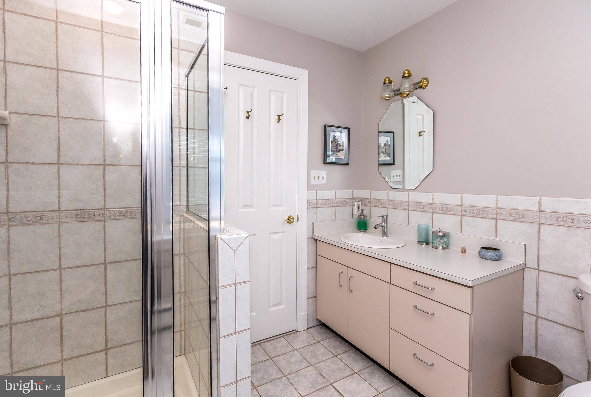 LUTHERVILLE - Residential