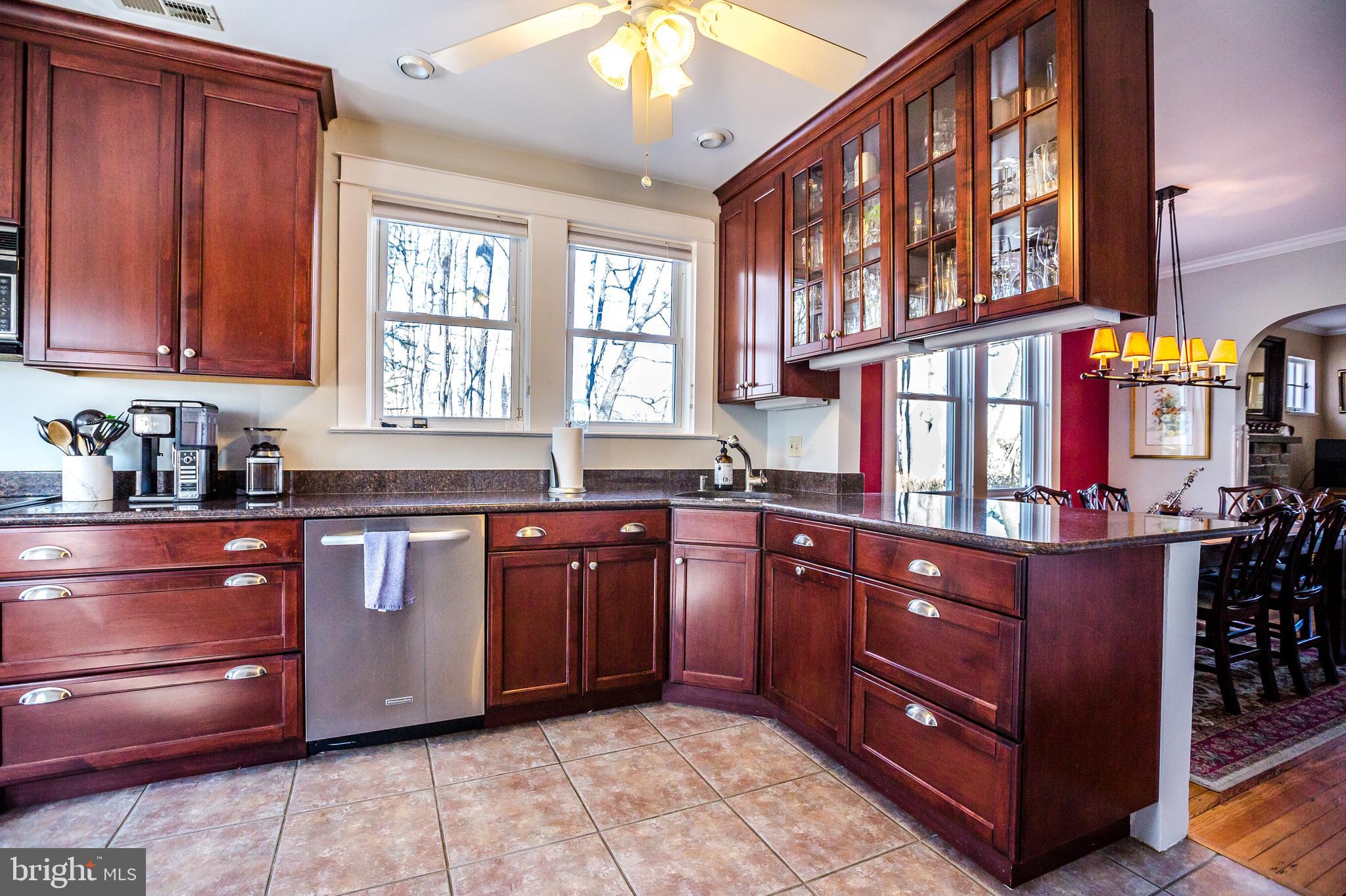 LUTHERVILLE - Residential
