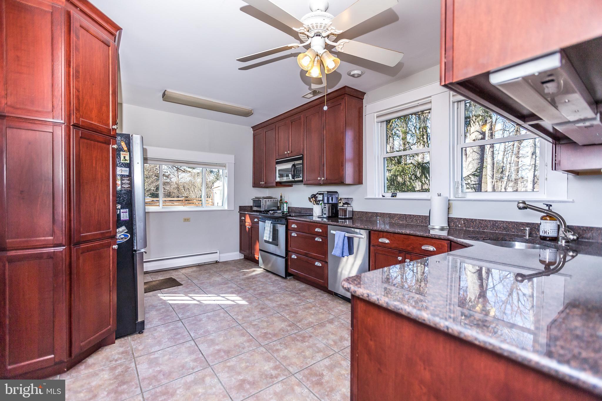 LUTHERVILLE - Residential