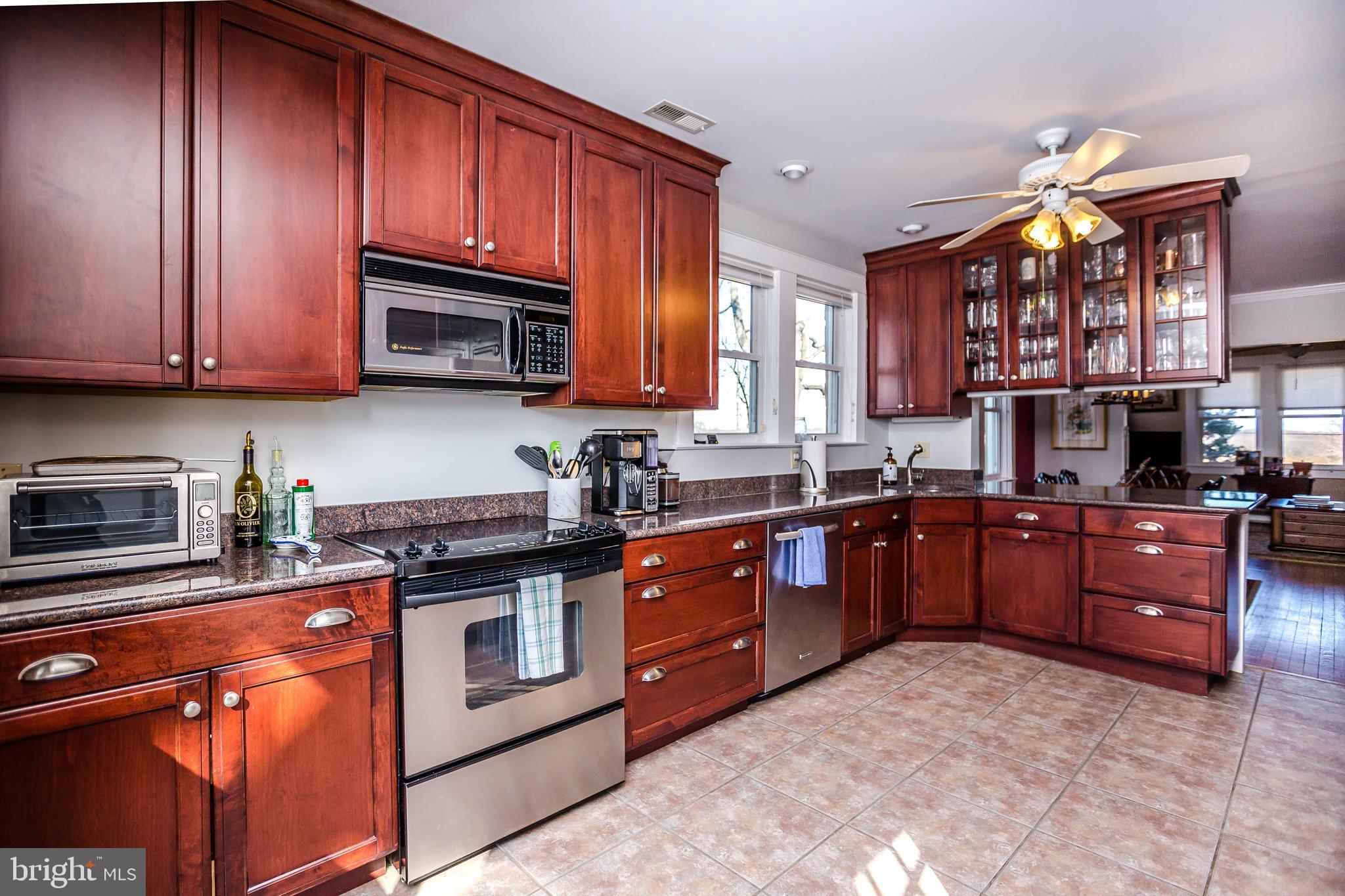 LUTHERVILLE - Residential