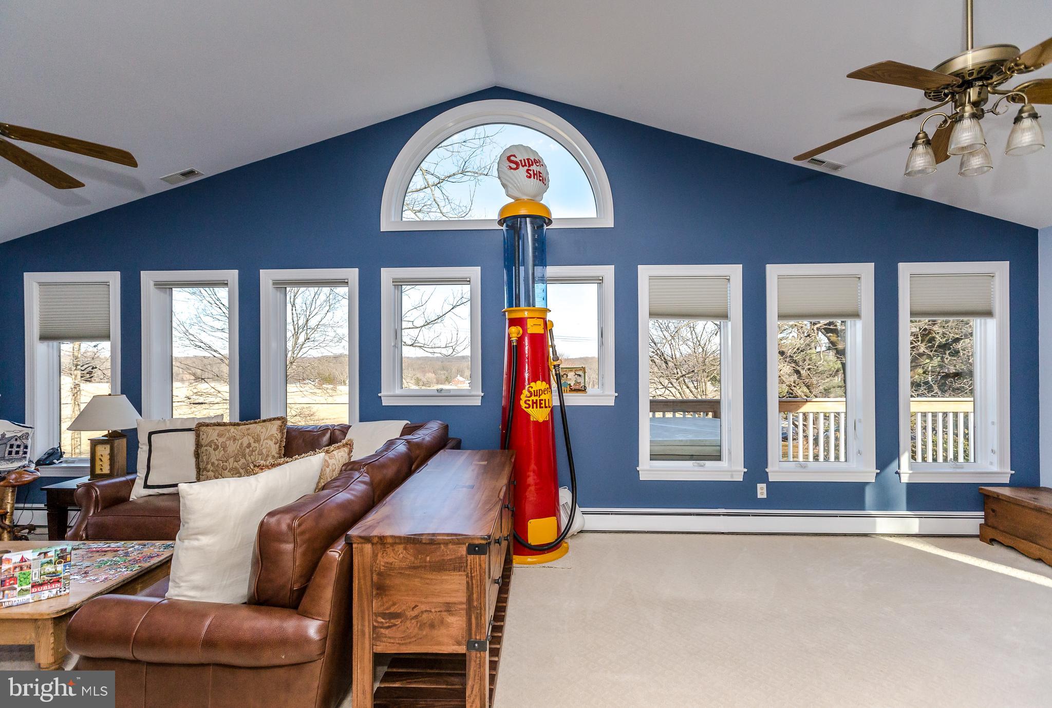 LUTHERVILLE - Residential