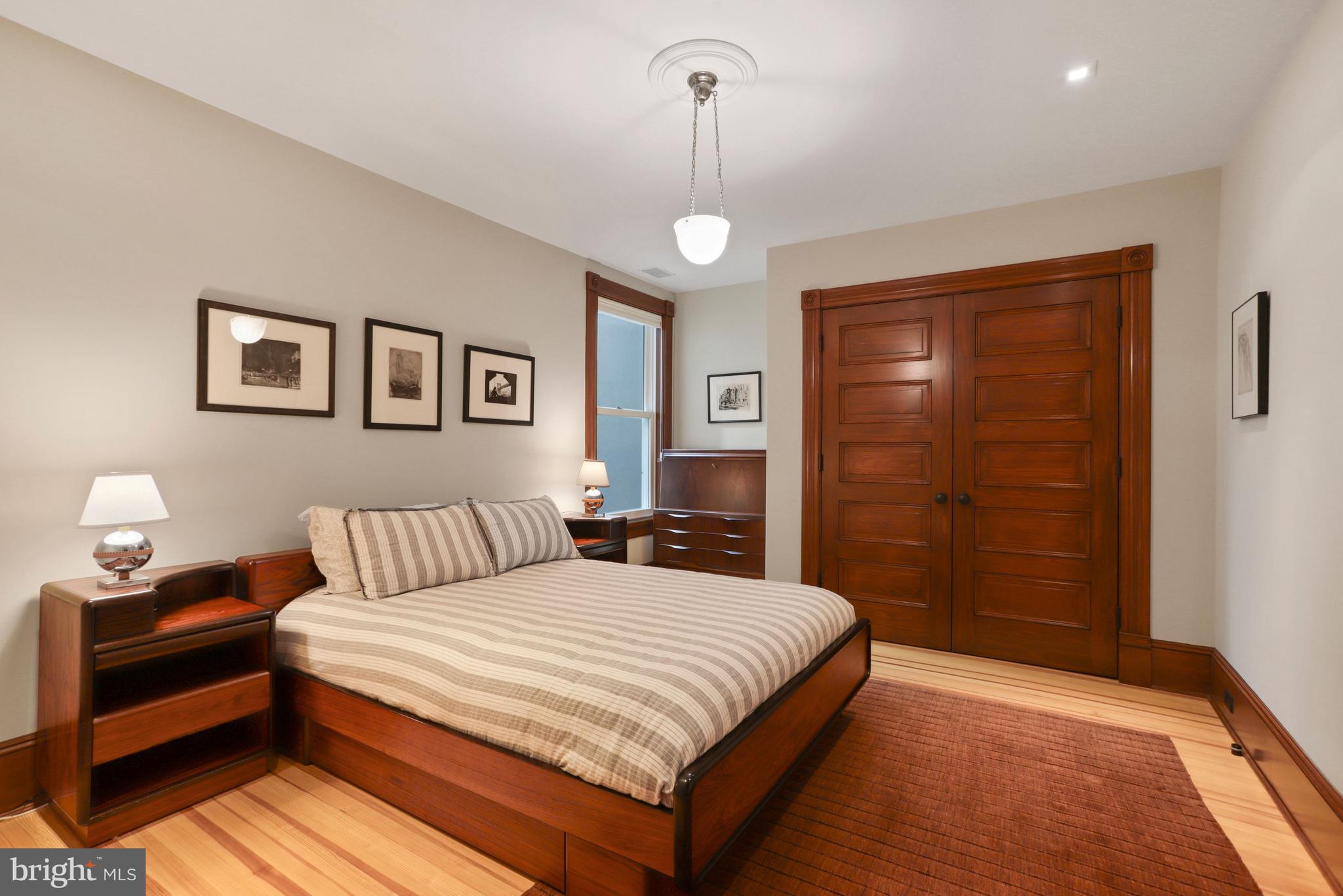 LOGAN CIRCLE - Residential