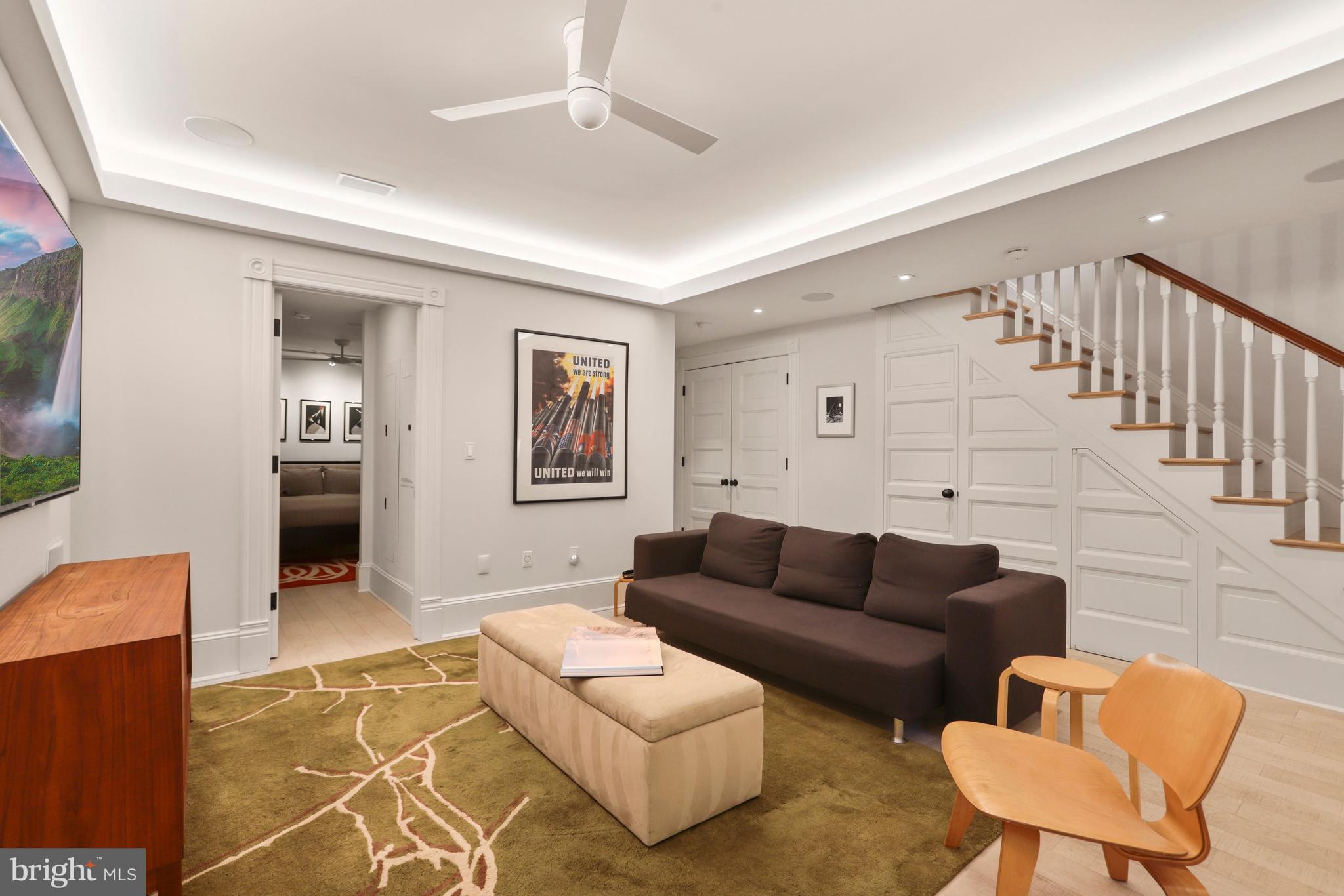 LOGAN CIRCLE - Residential
