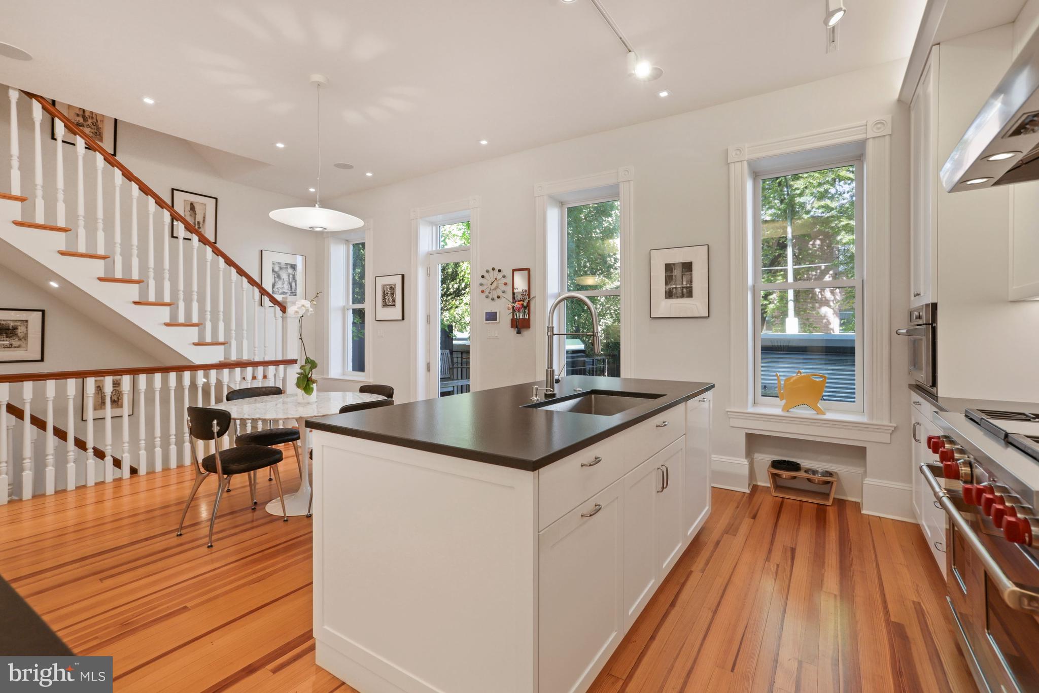LOGAN CIRCLE - Residential