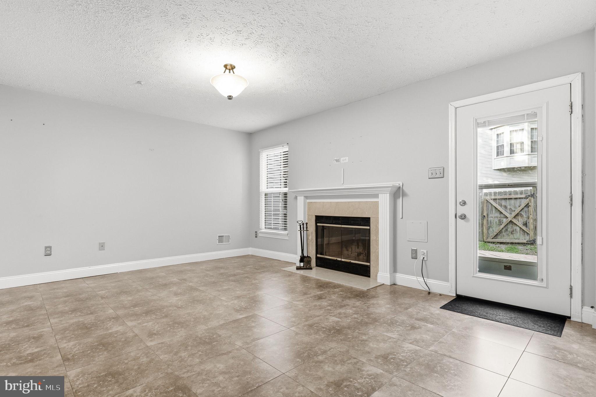 JAMES CREEK - Residential
