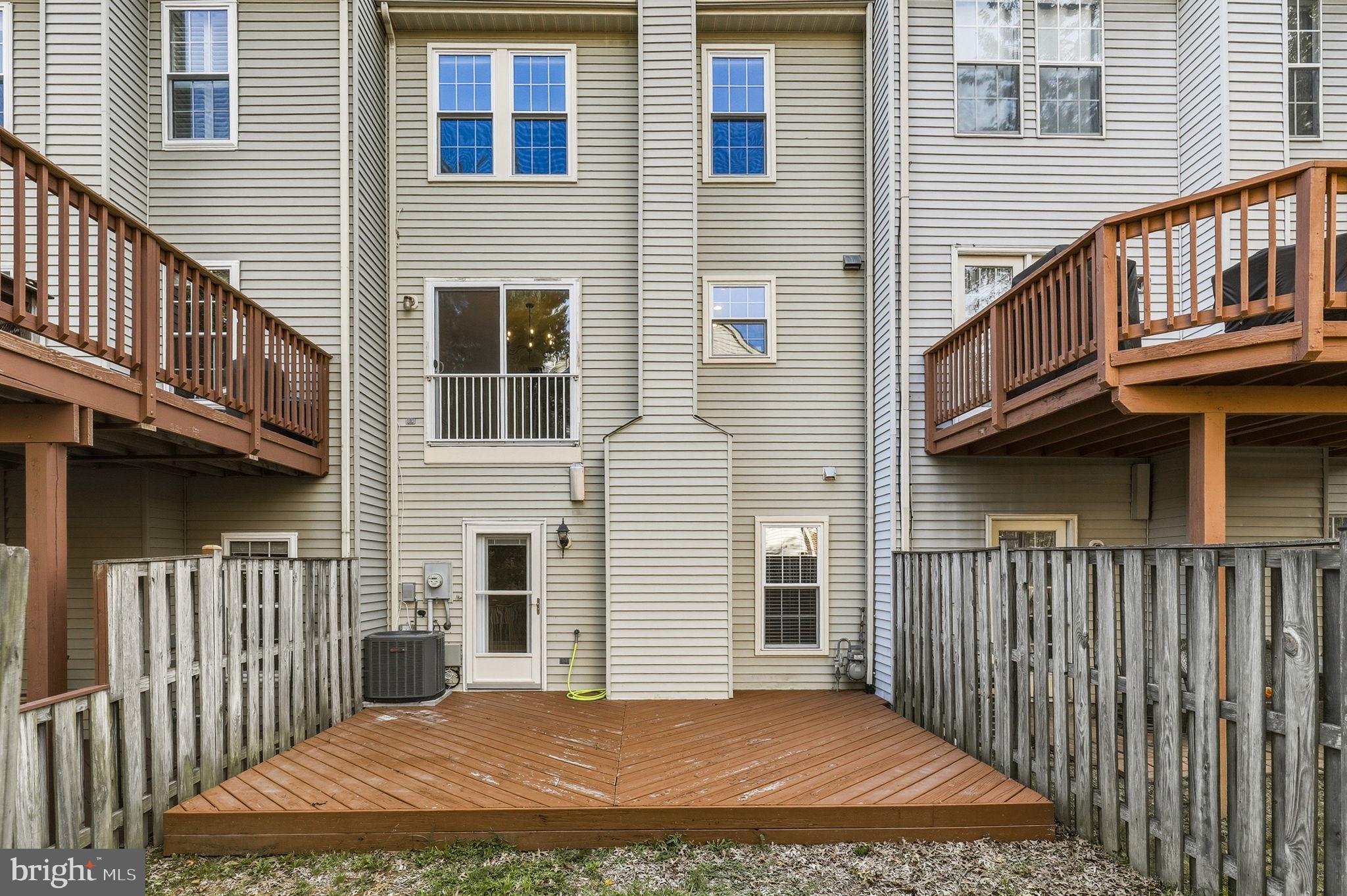 JAMES CREEK - Residential