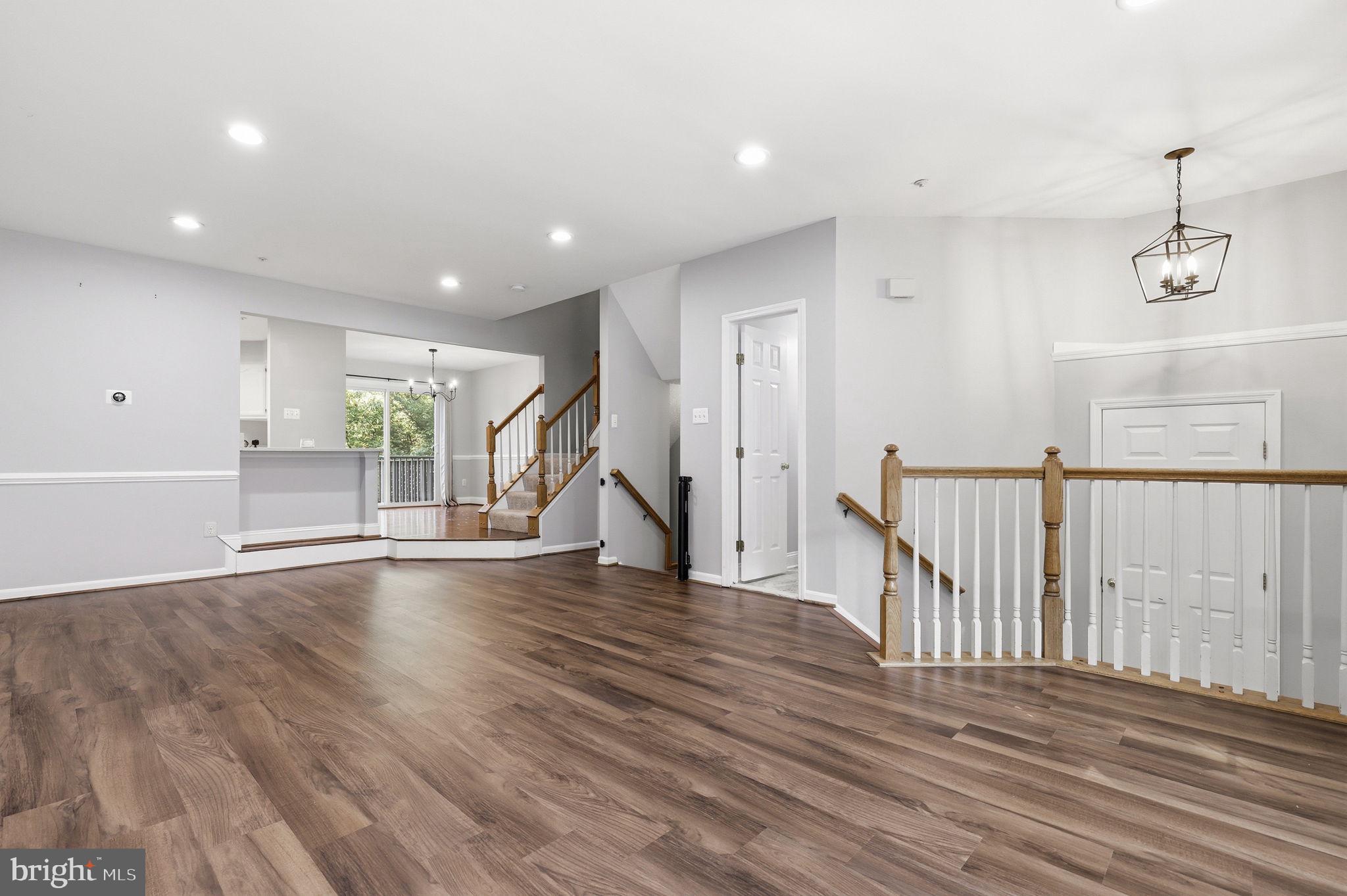 JAMES CREEK - Residential