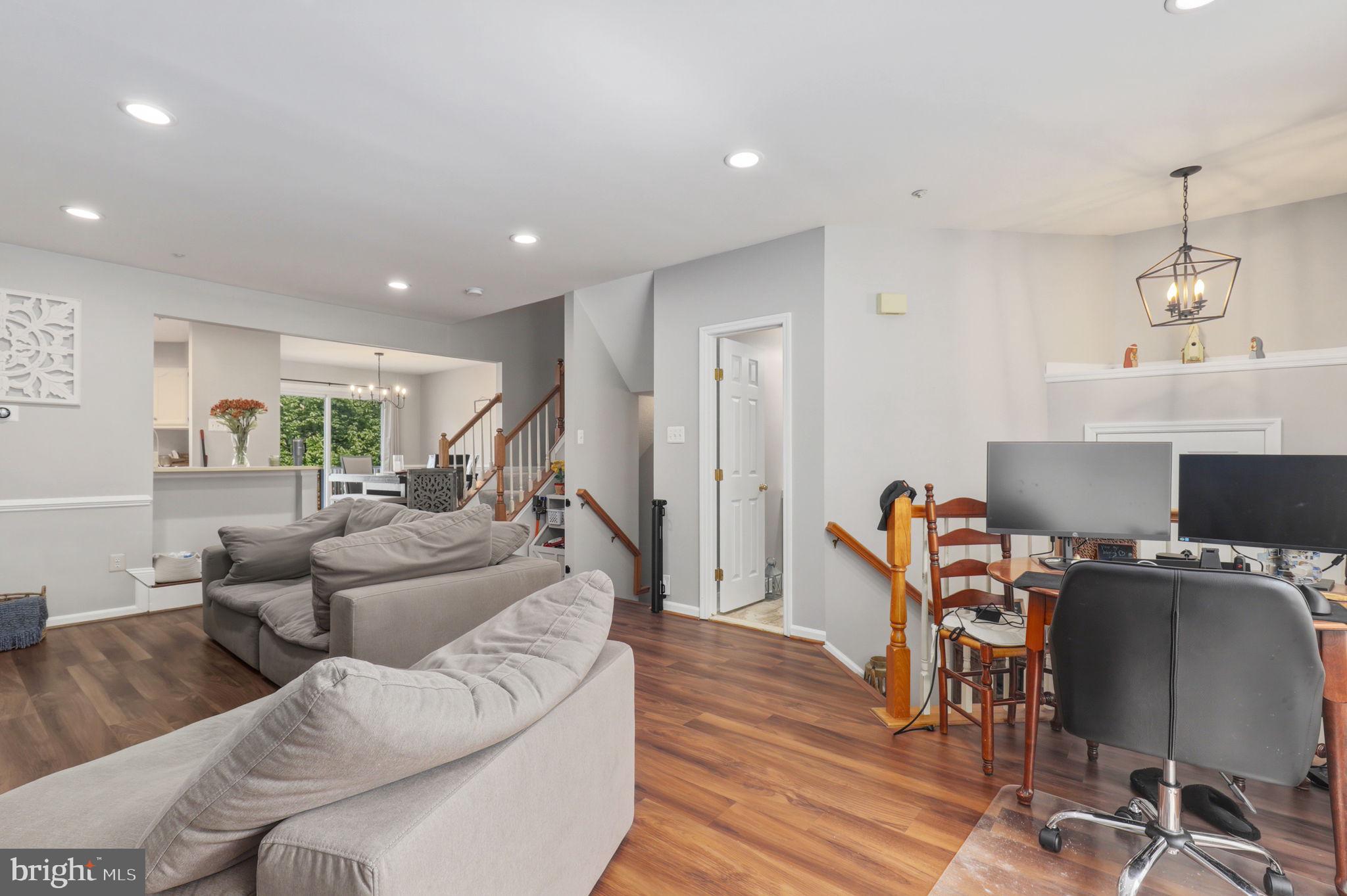 JAMES CREEK - Residential