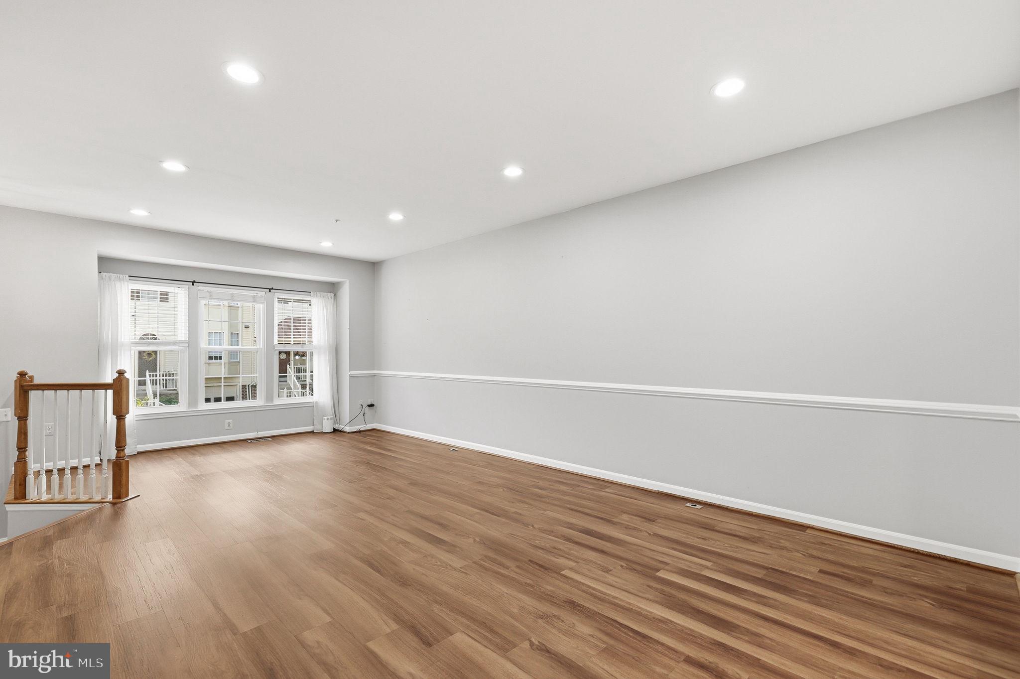 JAMES CREEK - Residential