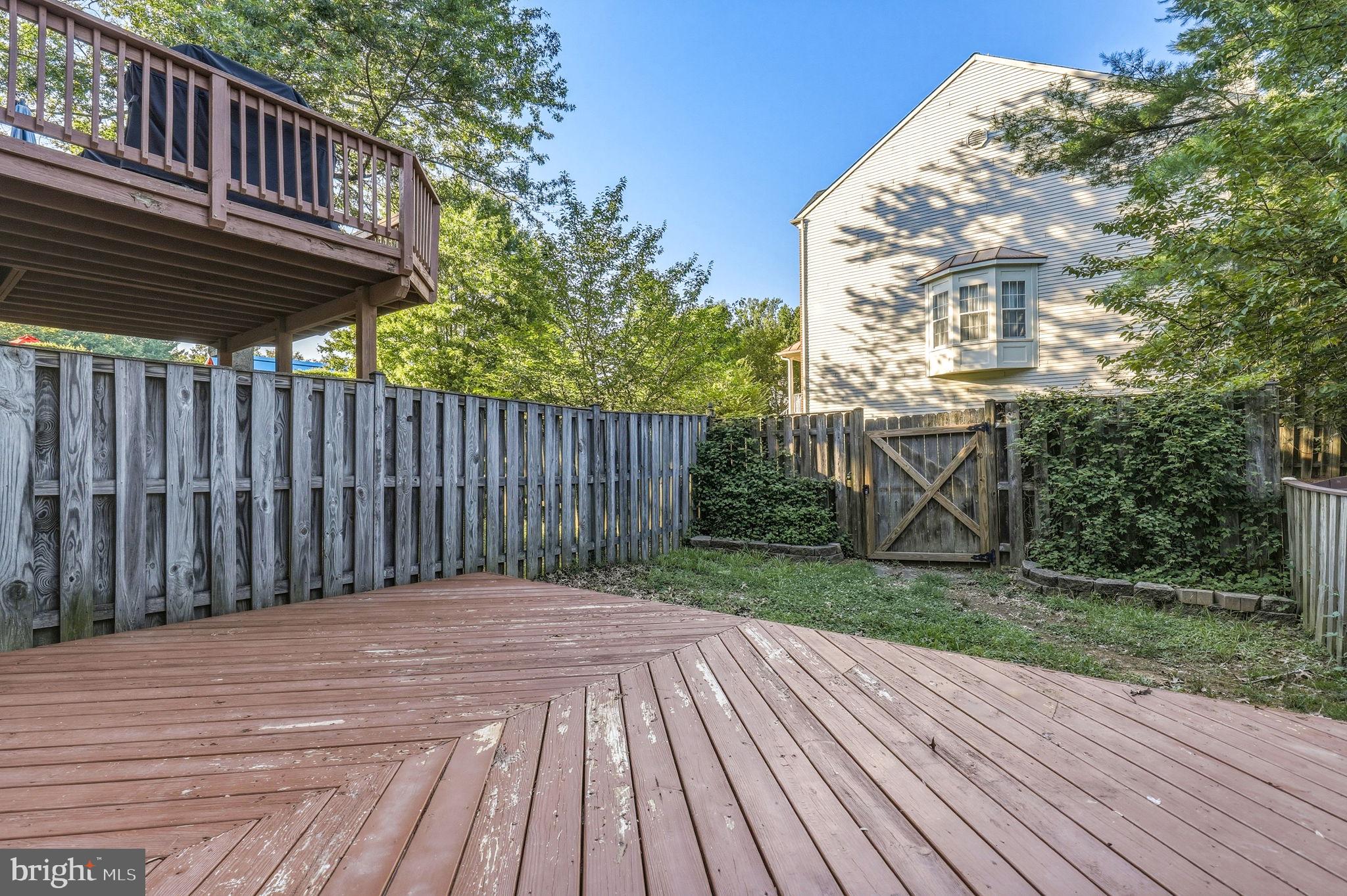 JAMES CREEK - Residential