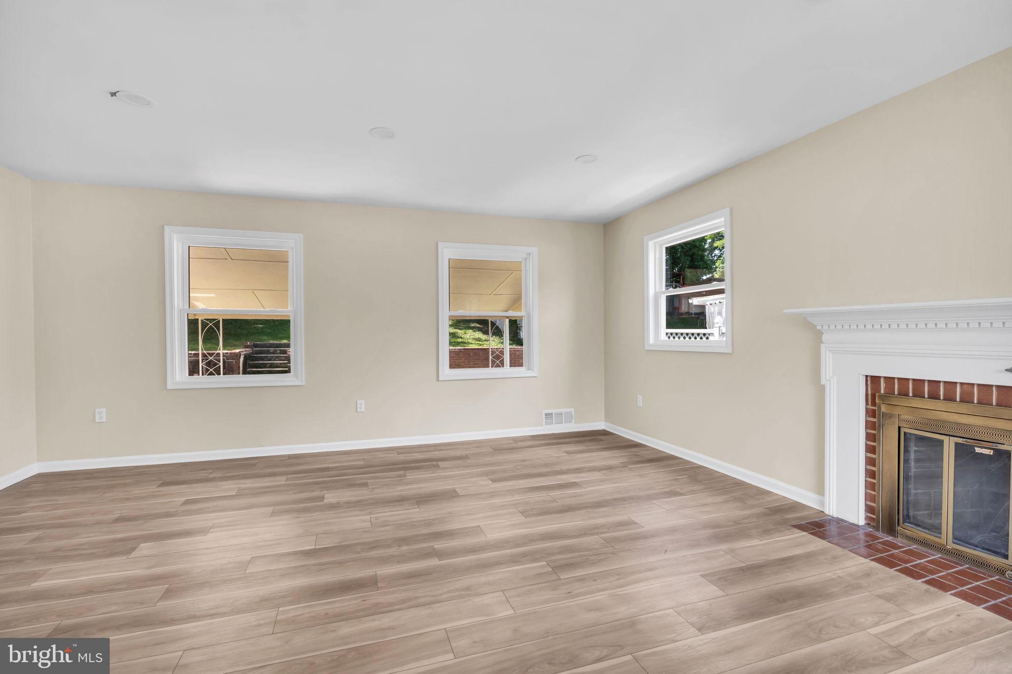 RIVER RIDGE ESTATES - Residential