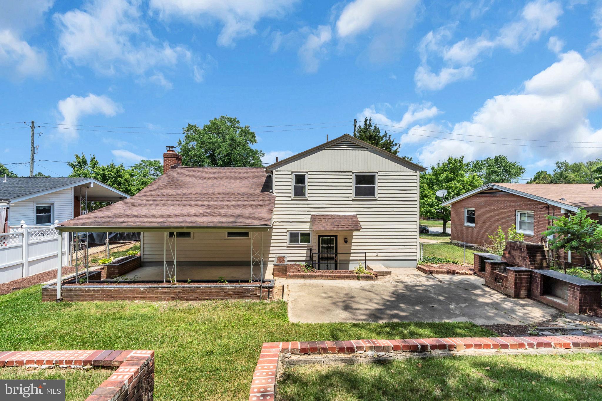 RIVER RIDGE ESTATES - Residential