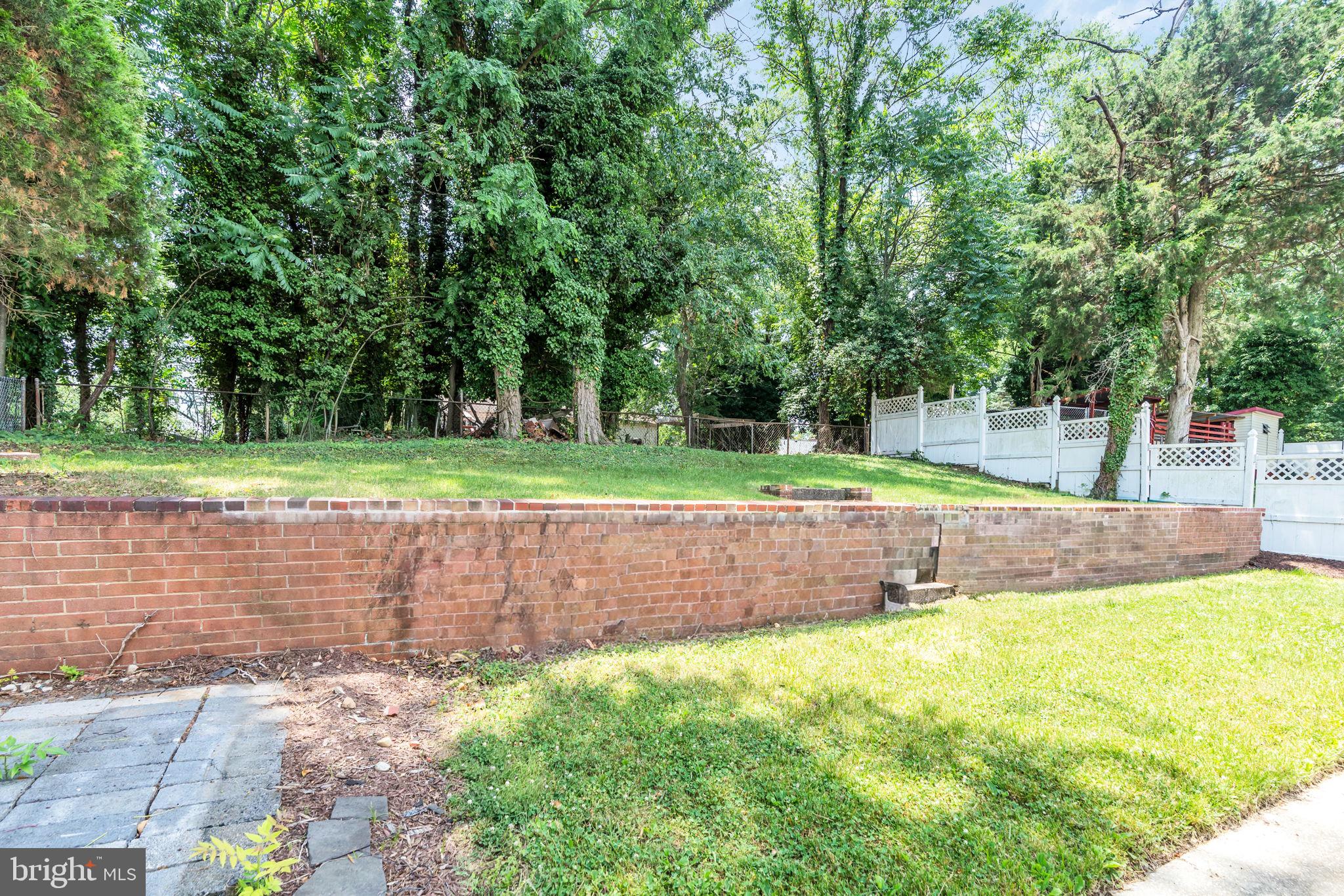 RIVER RIDGE ESTATES - Residential