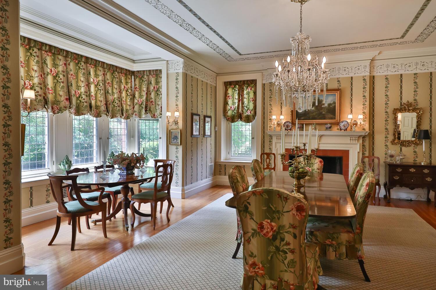 CHESTNUT HILL - Residential