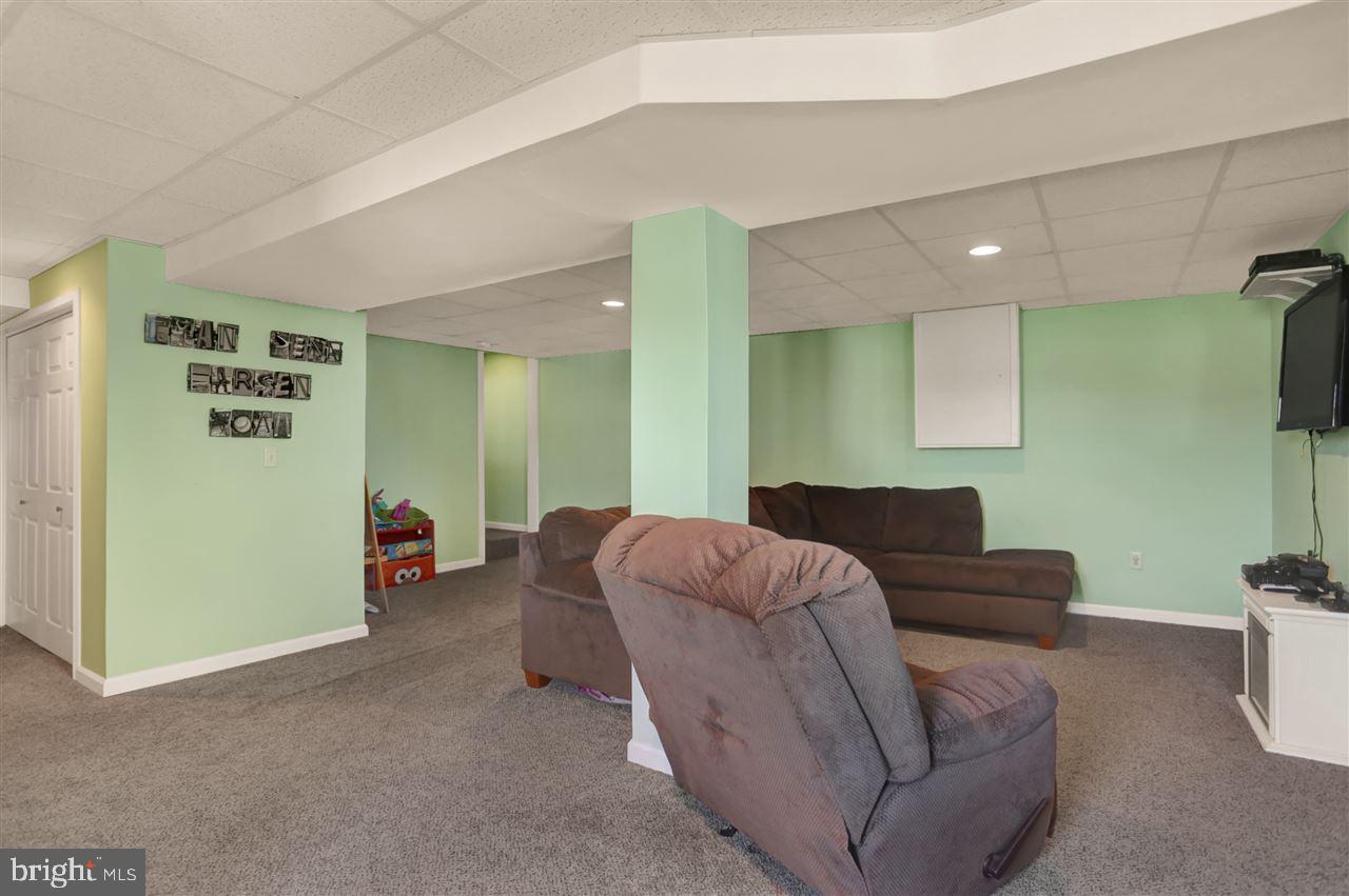 SOUTH MOUNTAIN ESTATES - Residential