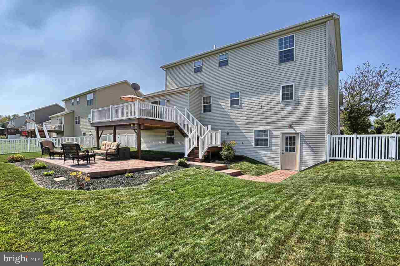 SOUTH MOUNTAIN ESTATES - Residential
