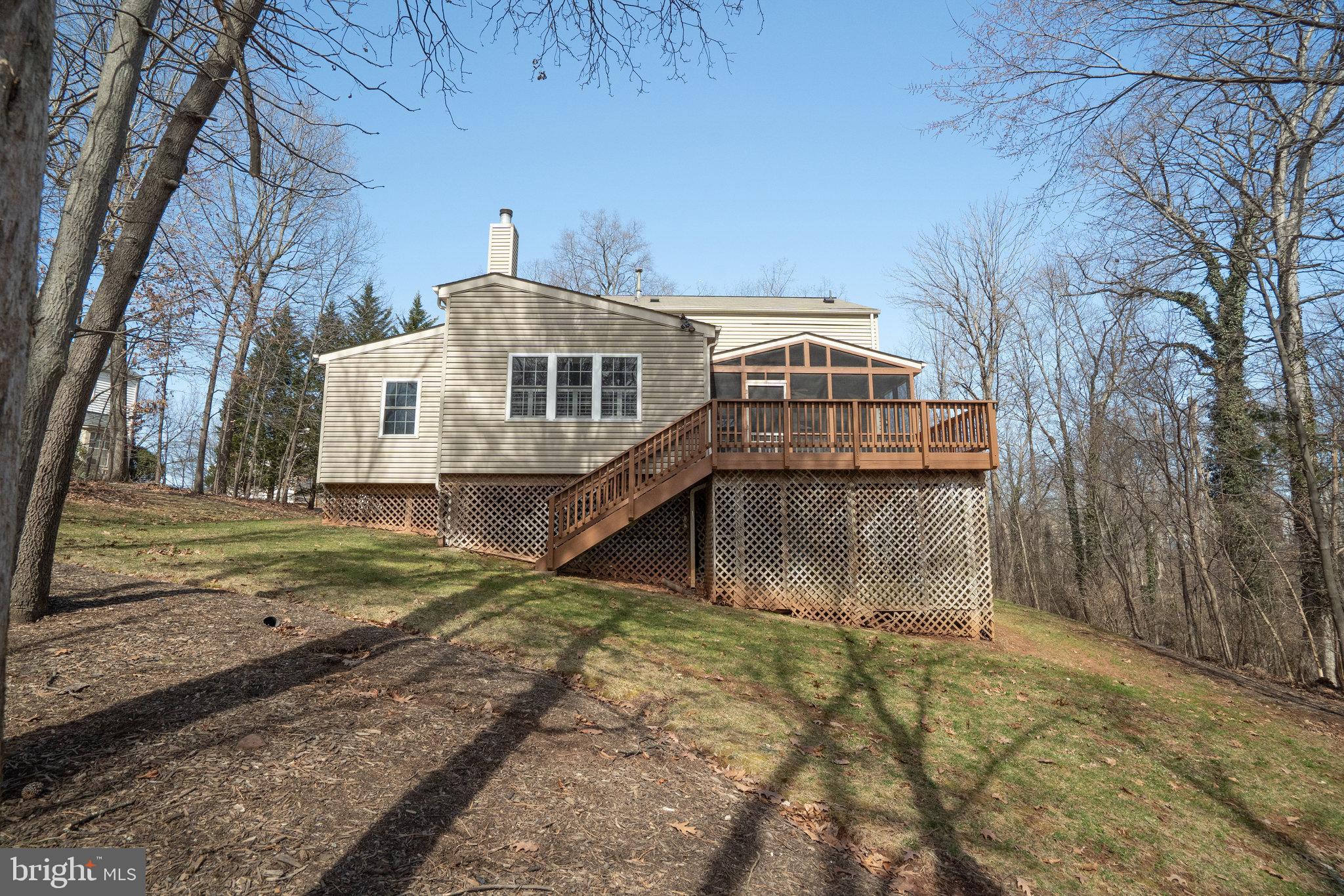 WELLINGTON/CLOVERHILL - Residential